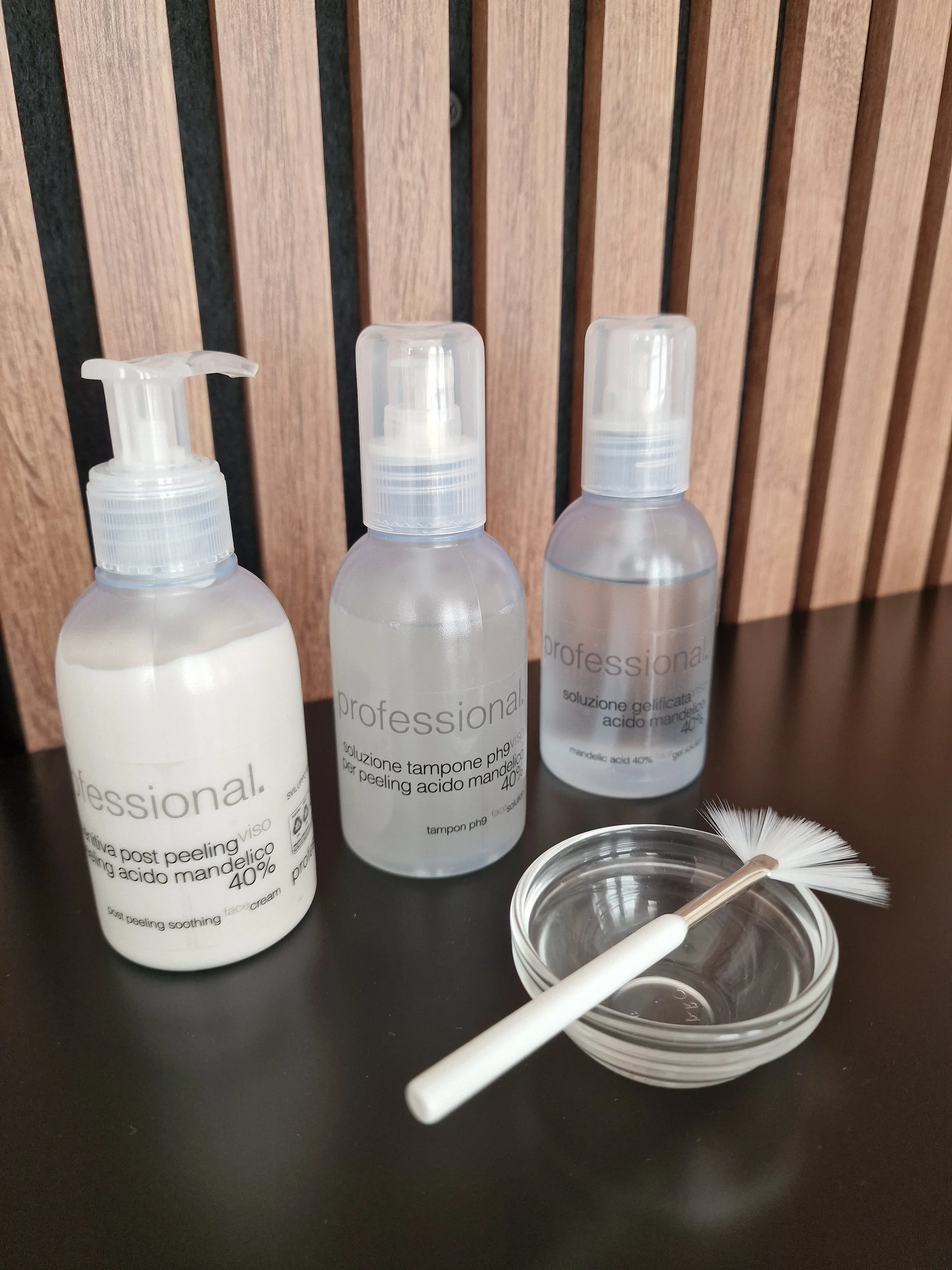 Anti-age kosmetické ošetření, chemický peeling i laminace obočí