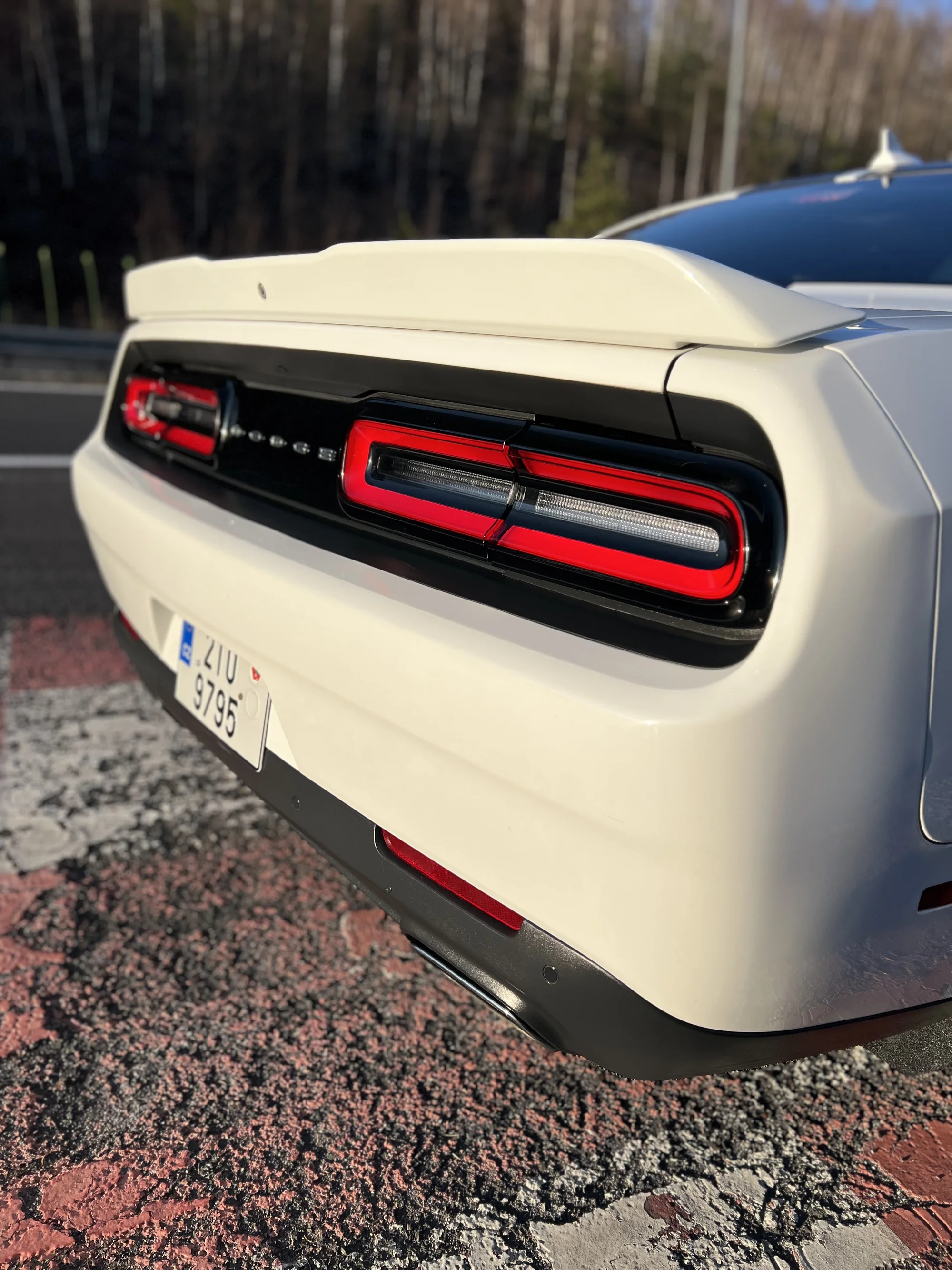 Zapůjčení vozu Dodge Challenger s výkonem 330 koní na 12 hod. až celý víkend