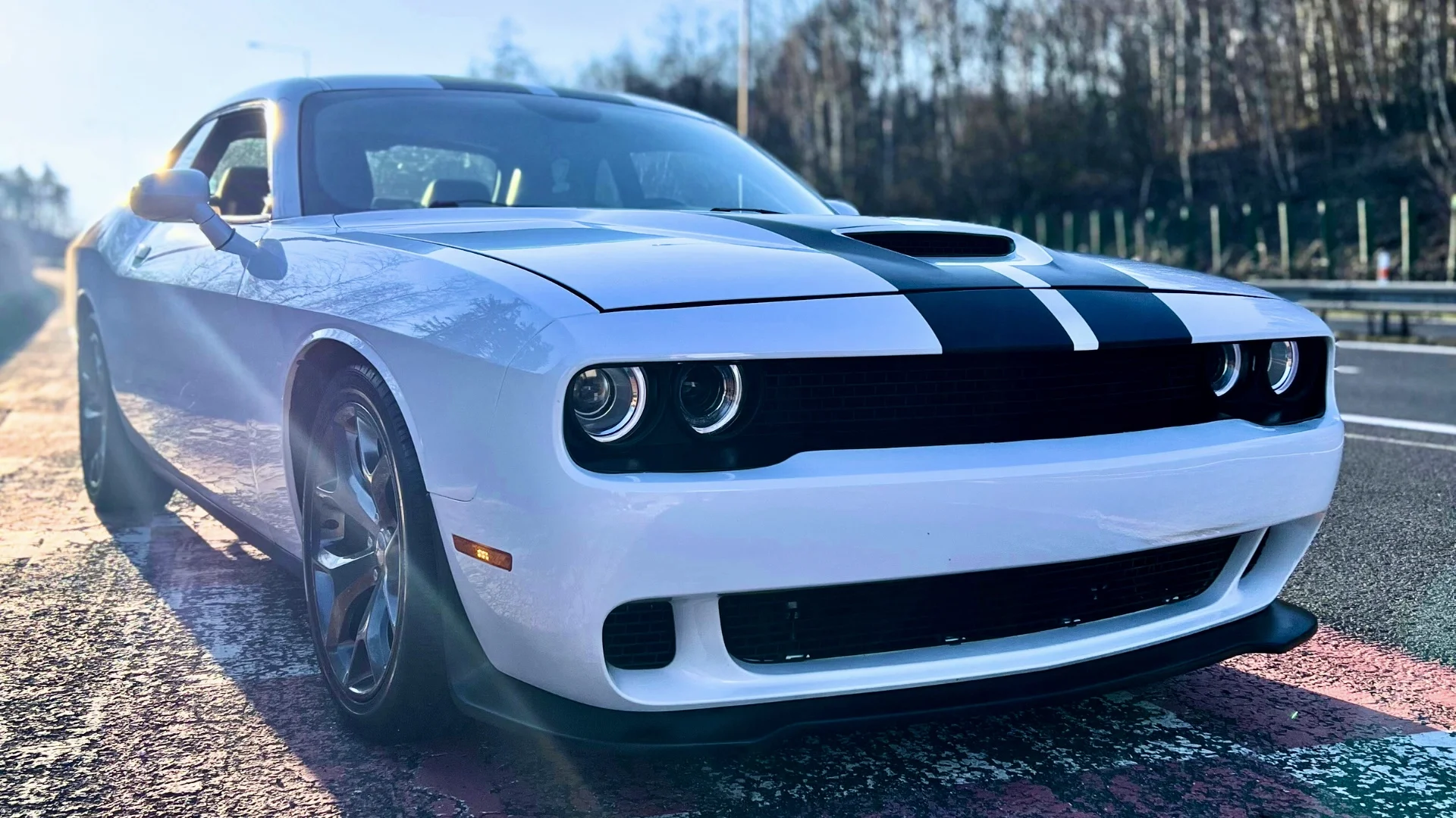 Zapůjčení vozu Dodge Challenger s výkonem 330 koní na 12 hod. až celý víkend
