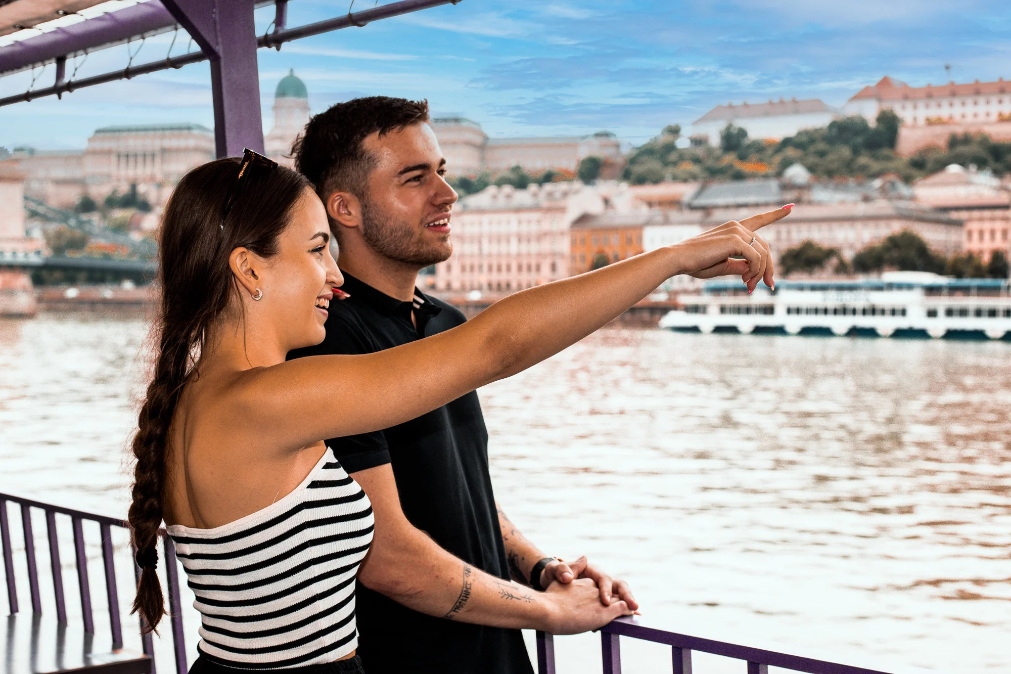 Pohádková Budapešť: vyhlídková plavba po Dunaji i varianty s pizzou, nápoji a folklorním programem