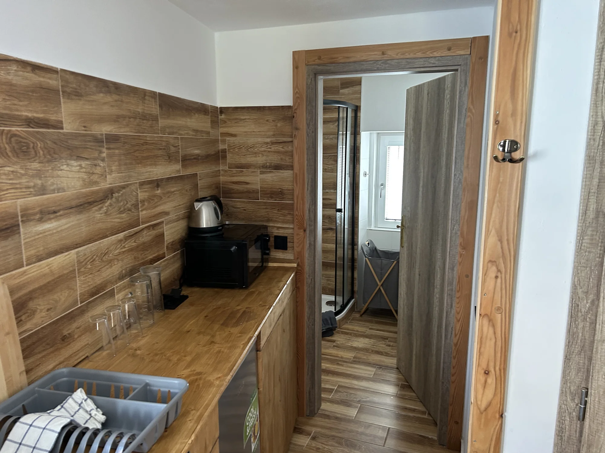 Penzion s půjčovnou raftů: apartmány až pro 7 osob, vč. kuchyně a zahrady s ohništěm, 9 km od Lipna