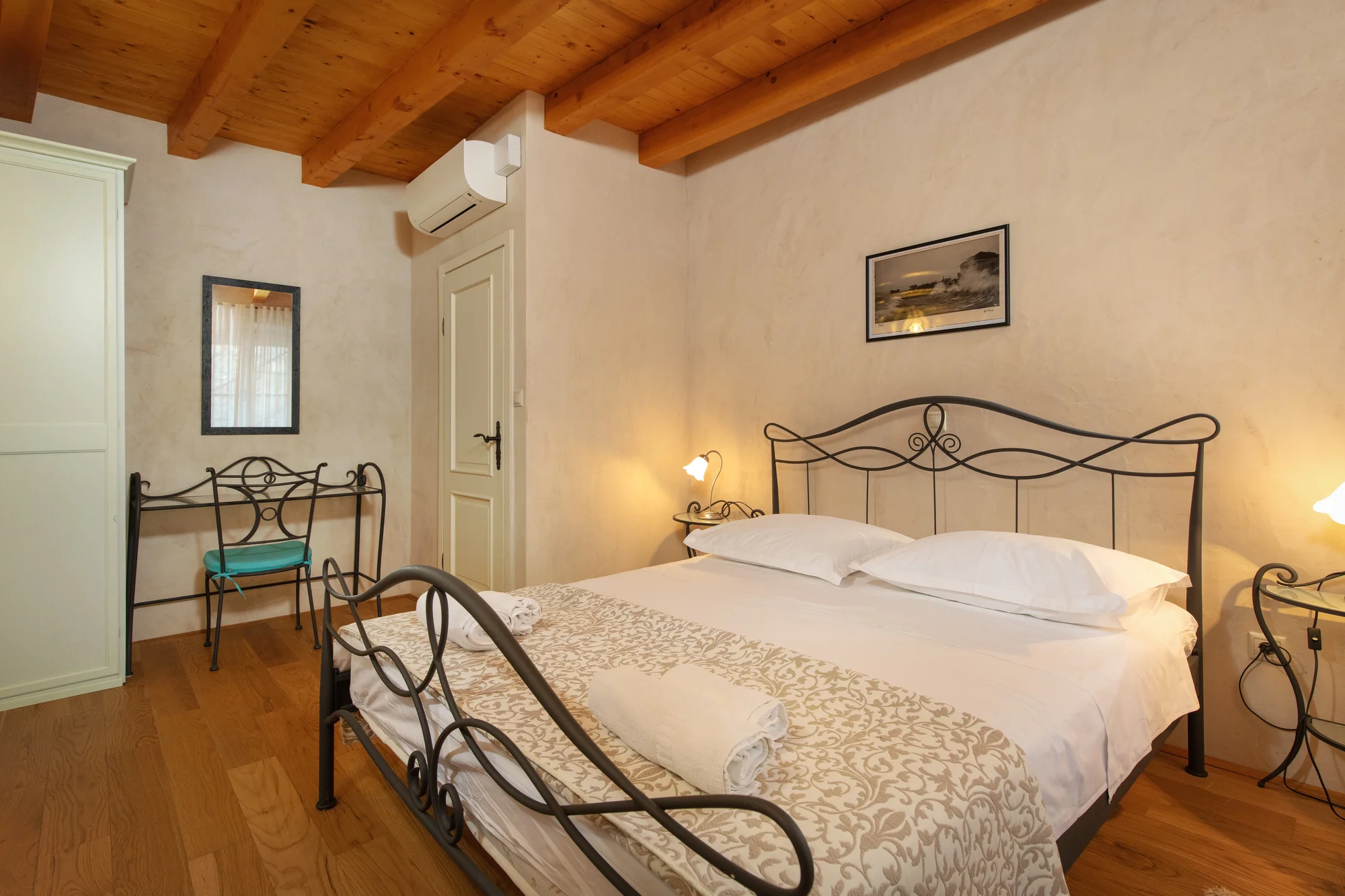 Nově zrekonstruovaný apartmán v Omiši přímo u písečné pláže pro 2–4 osoby