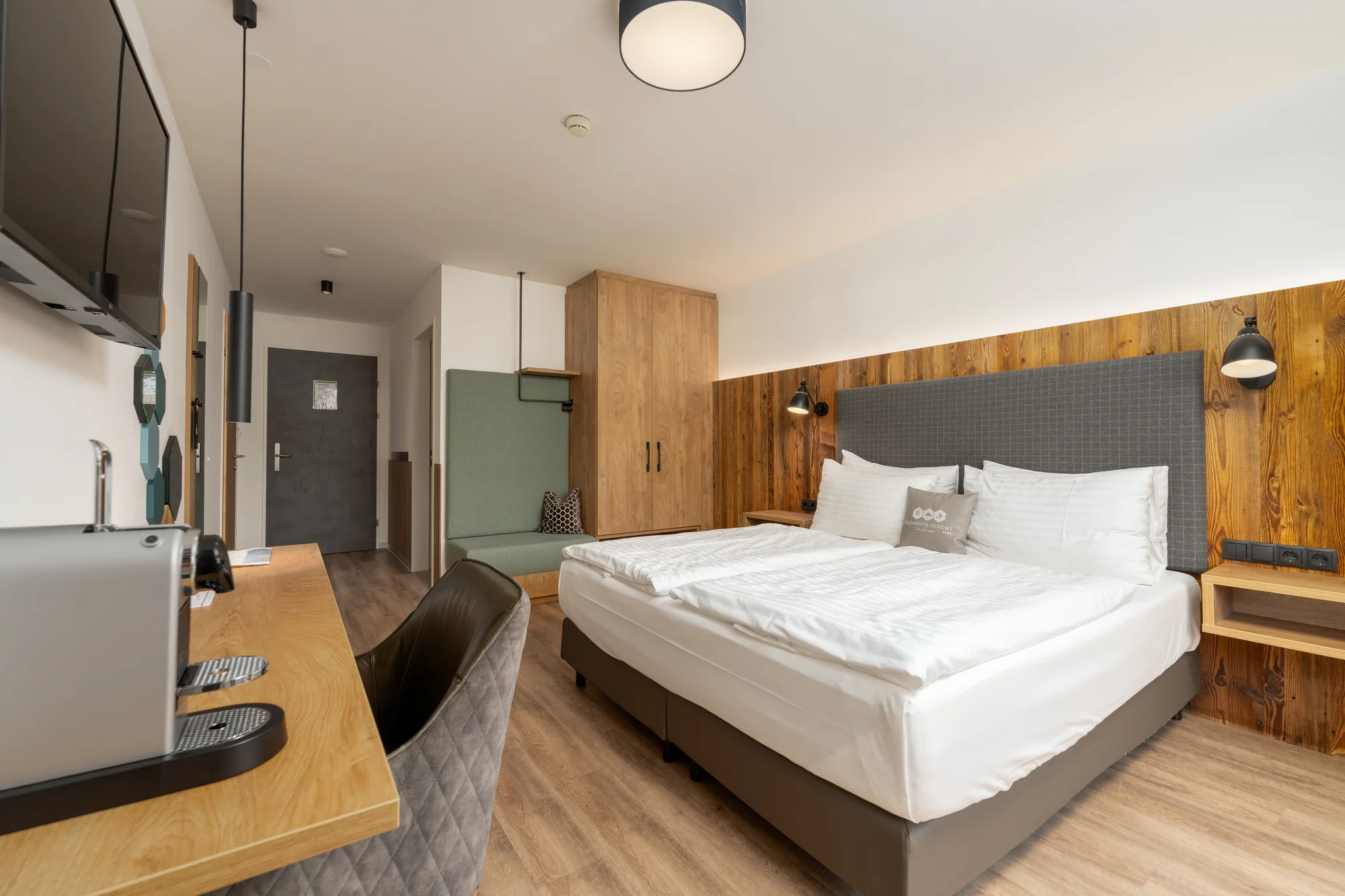 Nový wellness resort v Zell am See: bazén a sauny neomezeně, polopenze i karta výhod