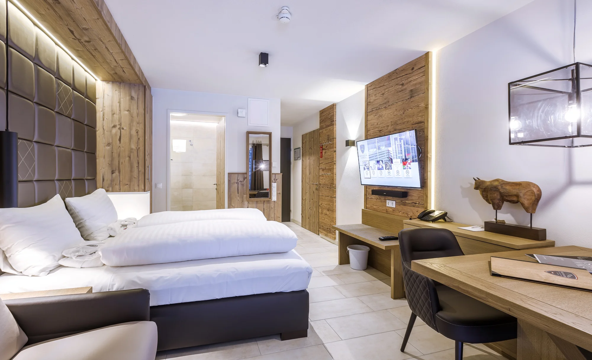 Dovolená v Saalbachu: moderní 4* apartmány v alpském stylu, snídaně, karta výhod