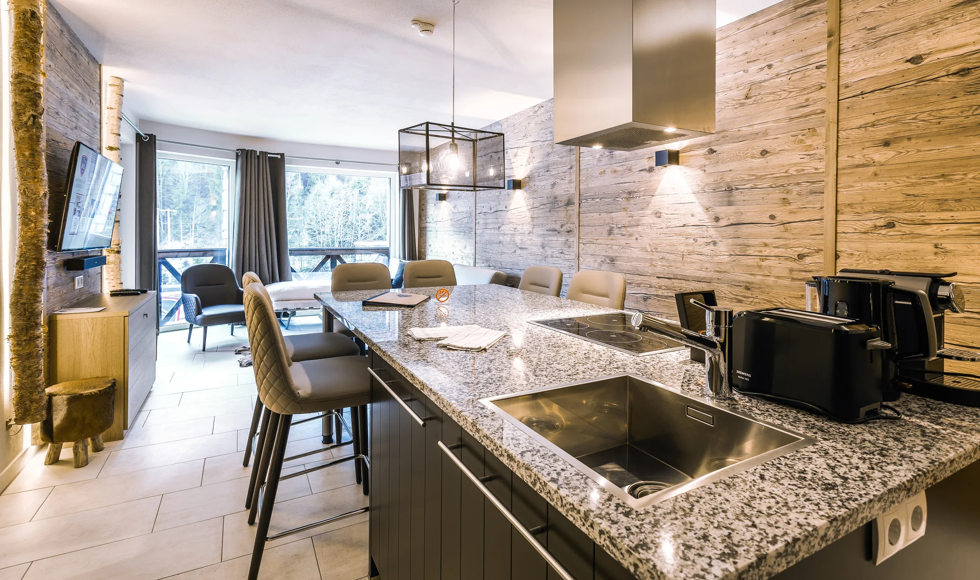 Dovolená v Saalbachu: moderní 4* apartmány v alpském stylu, snídaně, karta výhod