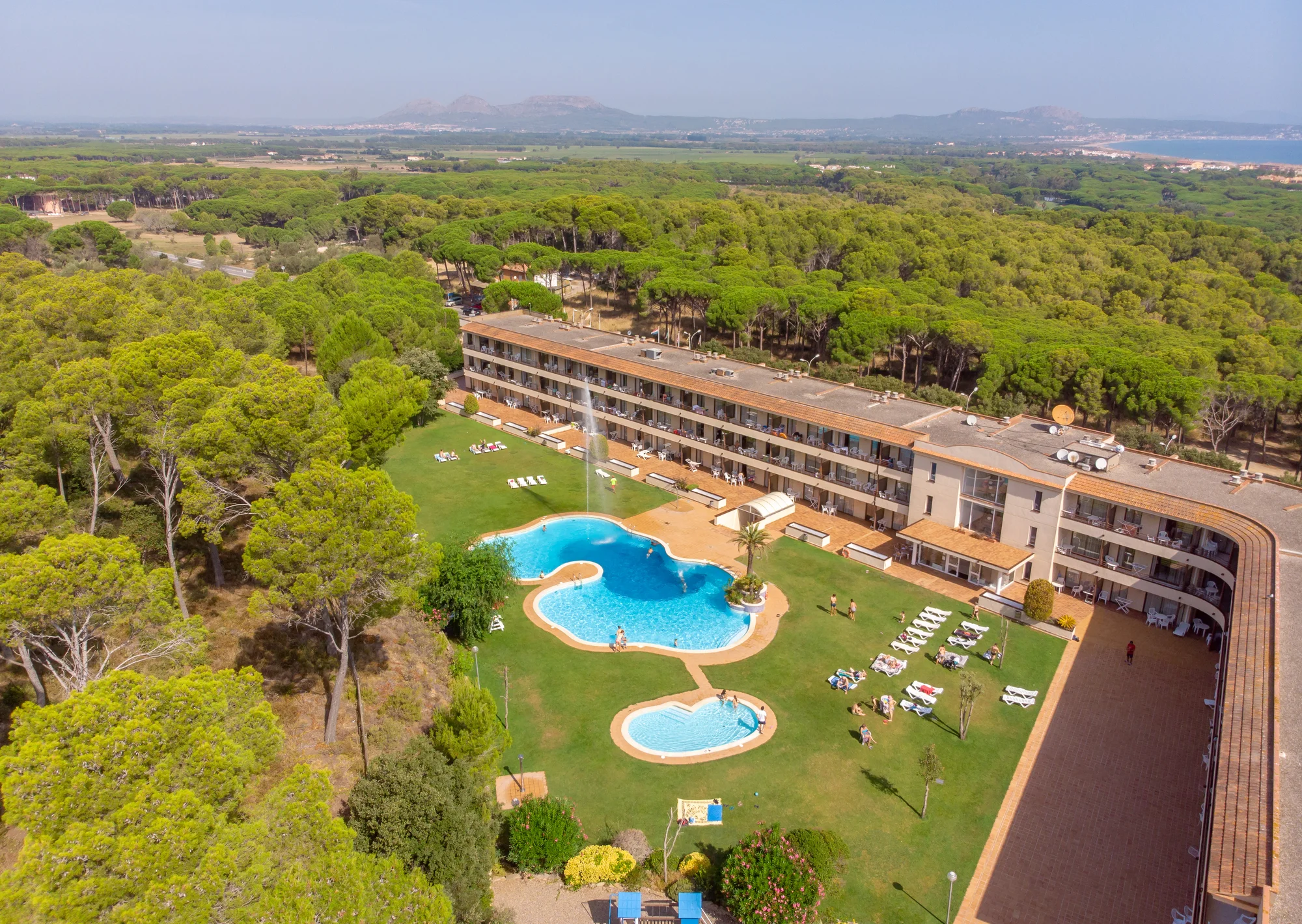 Španělská Costa Brava: příjemný hotel kousek od pláže a neomezeně bazén