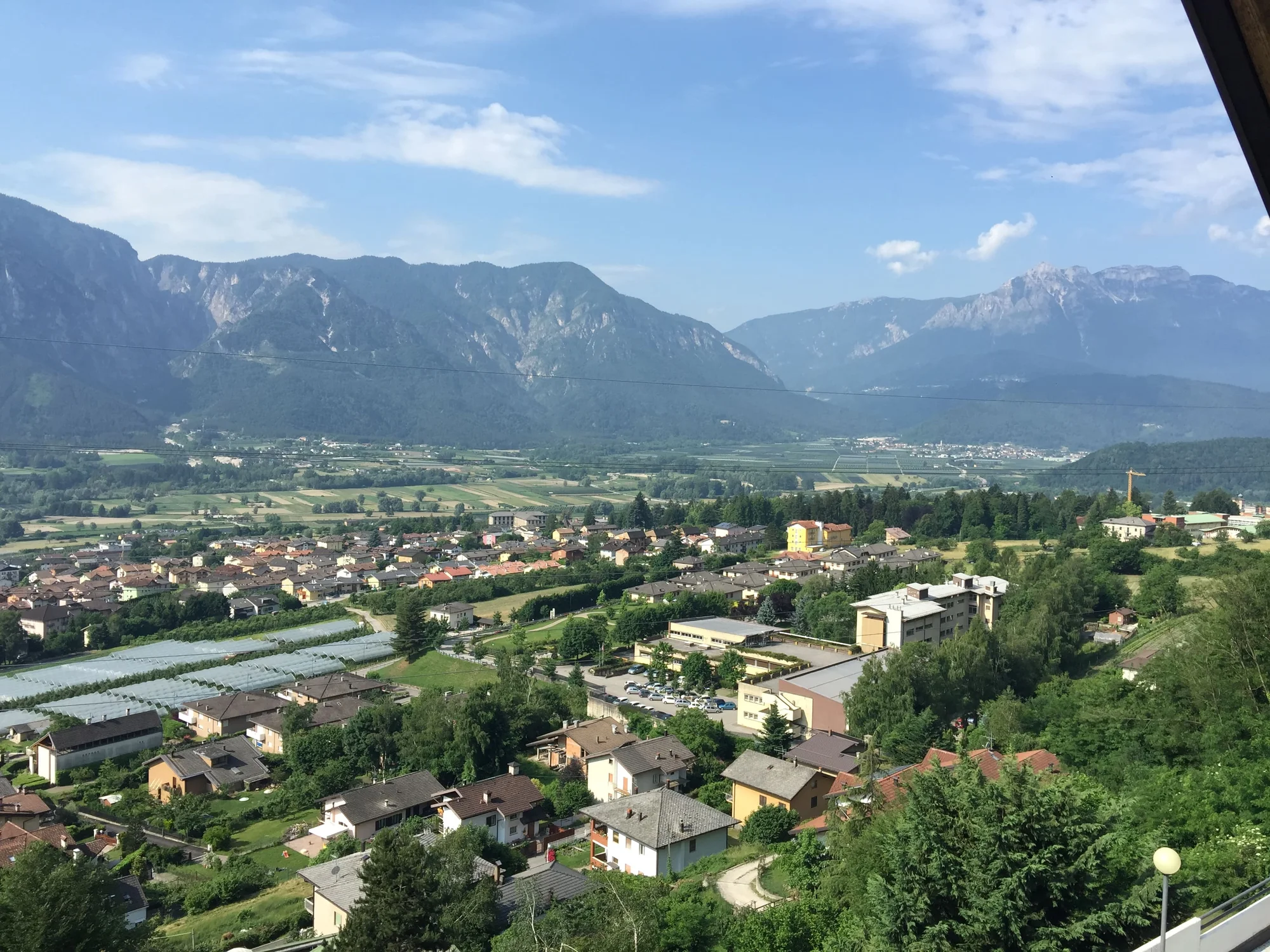 Italské termální lázně Levico: hotel s polopenzí a bazénem, degustace ve vinařství