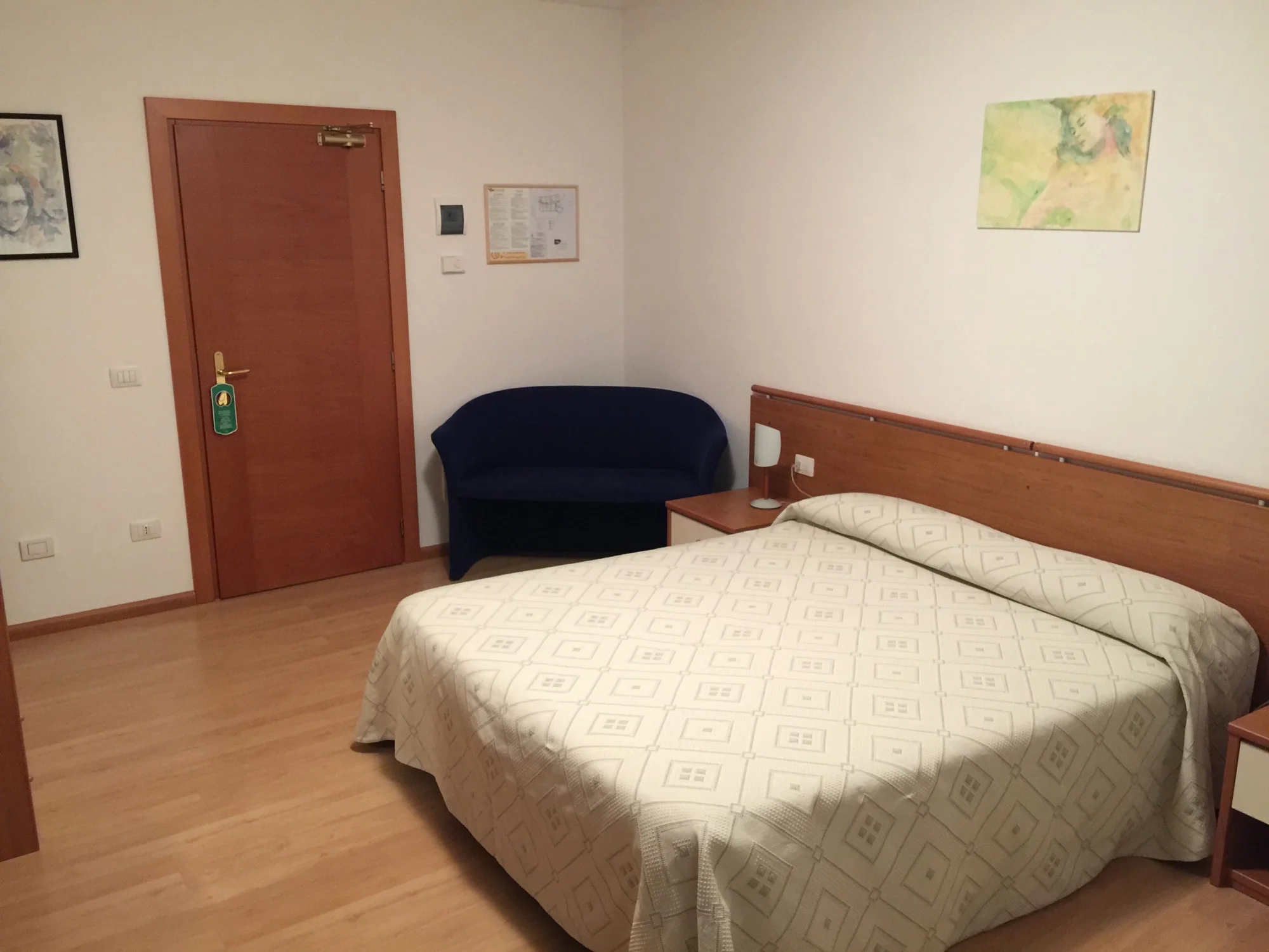 Italské termální lázně Levico: hotel s polopenzí a bazénem, degustace ve vinařství