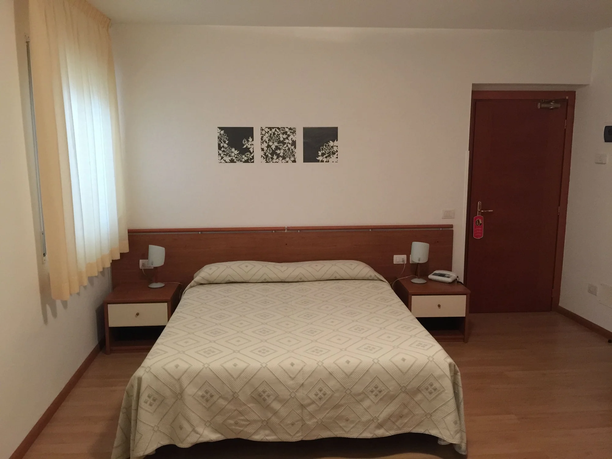 Italské termální lázně Levico: hotel s polopenzí a bazénem, degustace ve vinařství
