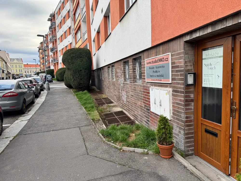 Aromaterapeutická masáž či lávové kameny: 60, 90 i 105 minut