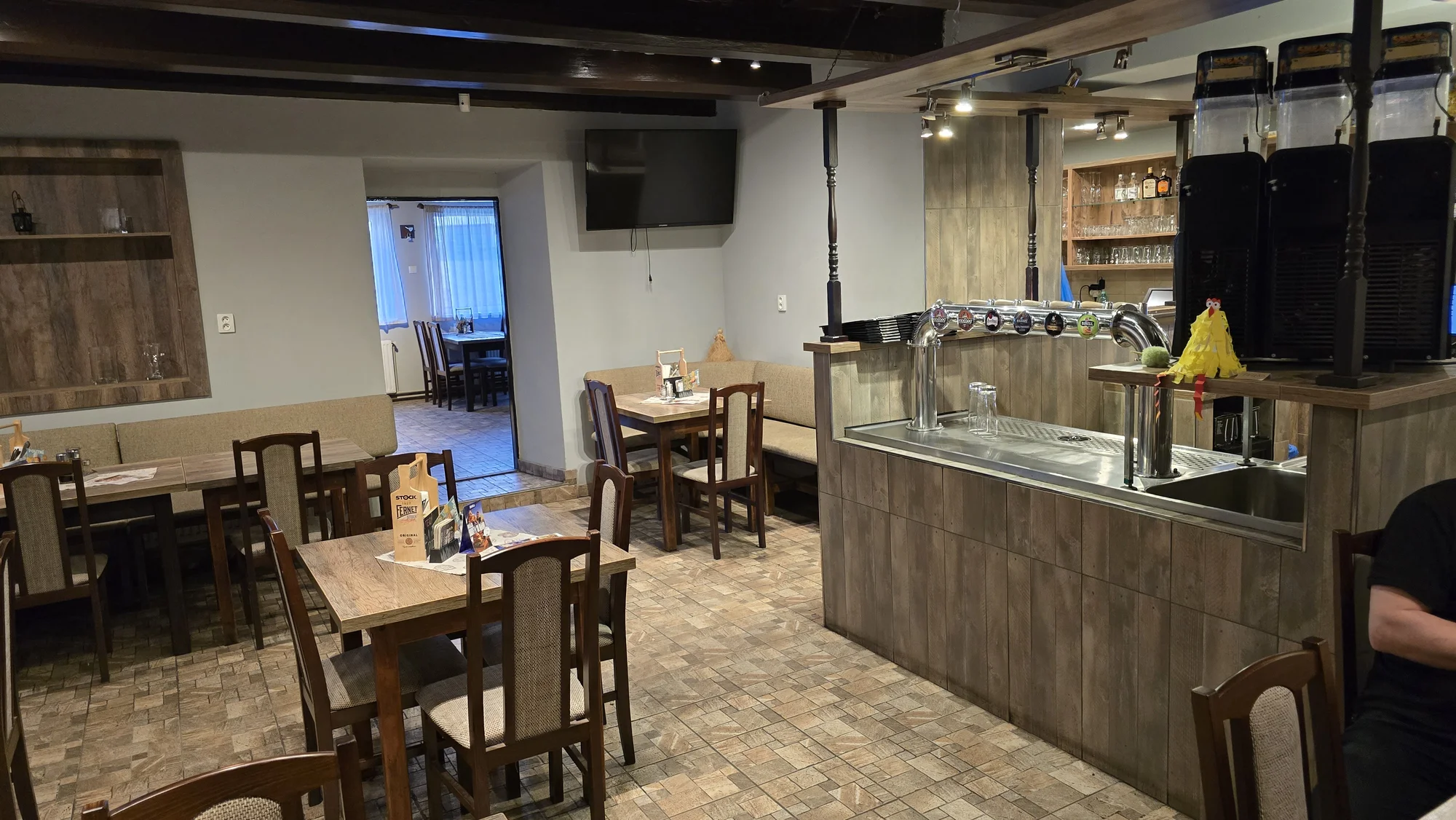 Vepřové koleno pečené 36 hod. i s pivem Radegast 12° pro 1 nebo 2 osoby