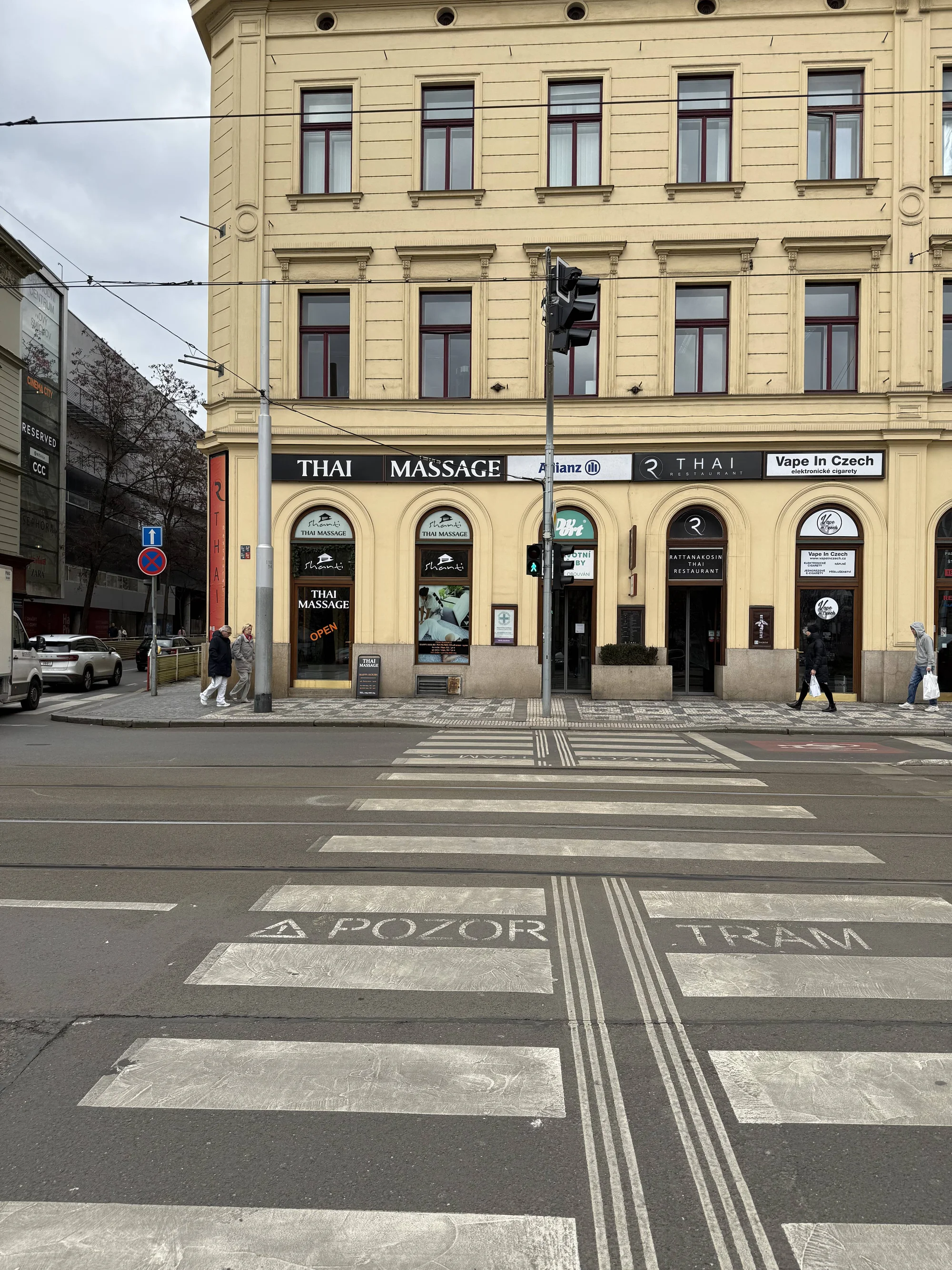 Párová aroma masáž v thajském salonu na Smíchově i balíček s následnou relaxací a občerstvením