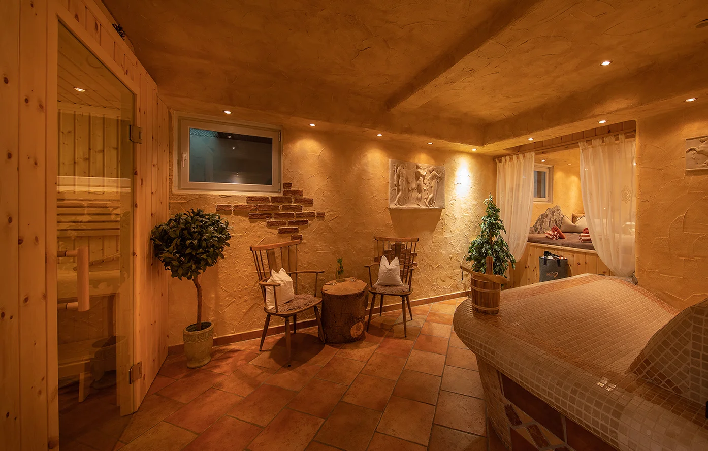Boutique hotel v Zell am See: wellness s přírodním jezírkem, polopenze i karta výhod