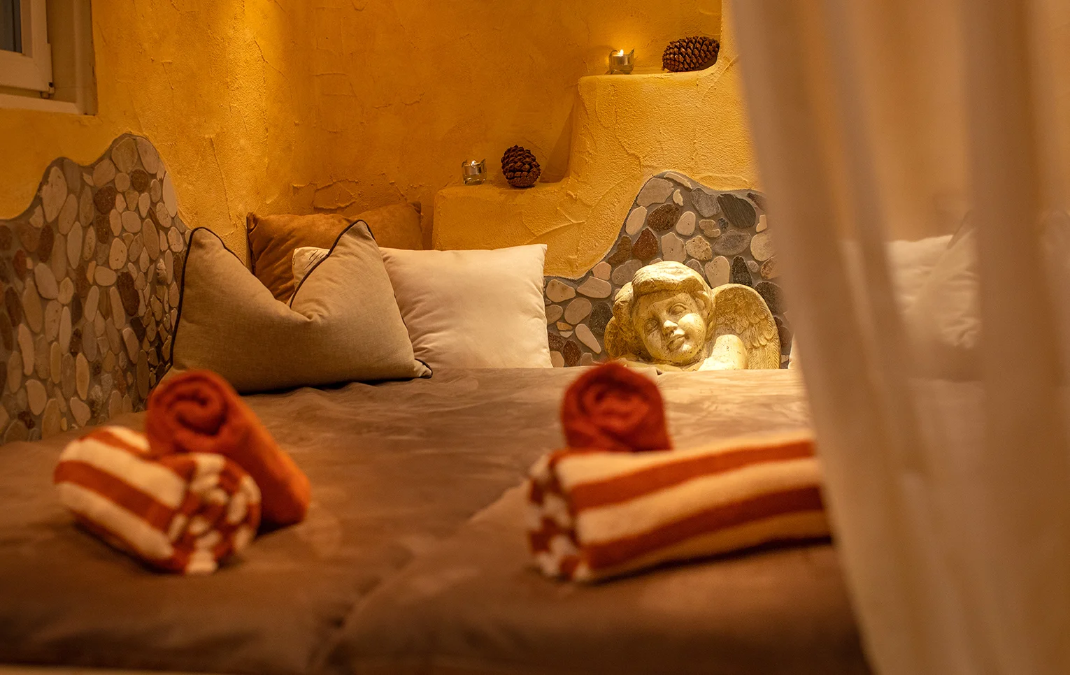 Boutique hotel v Zell am See: wellness s přírodním jezírkem, polopenze i karta výhod