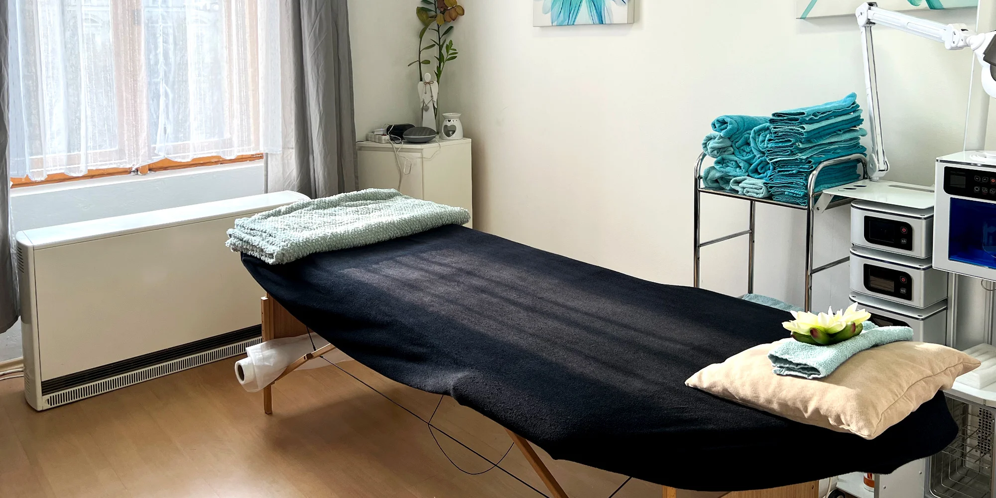 Omlazující péče, relax ošetření i čištění pleti vč. masáže gua sha