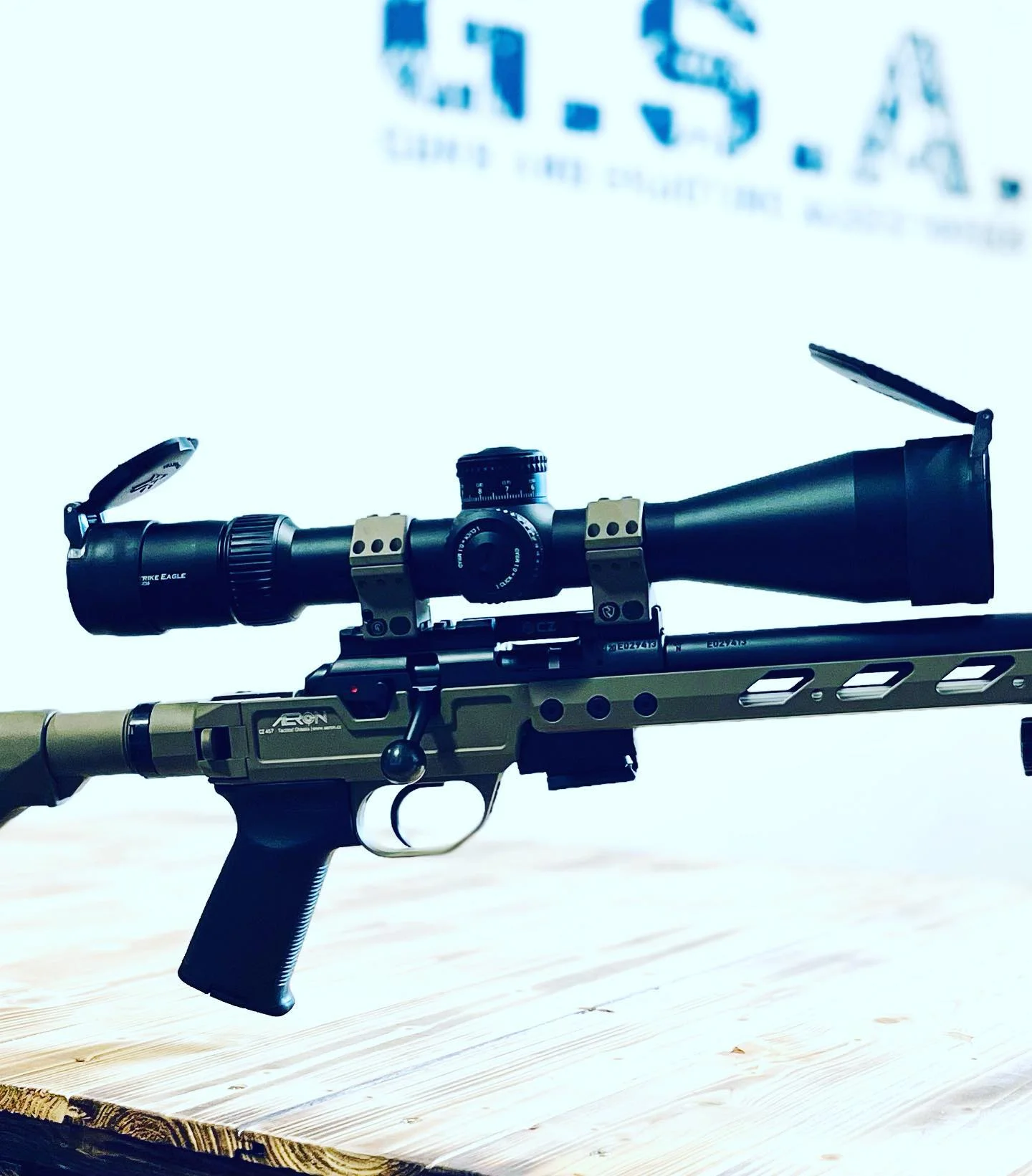 20–120 minut na střelnici: puška, revolver i samopal, vč. dozoru zkušeného instruktora