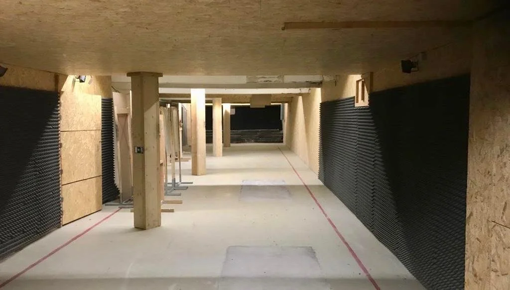 20–120 minut na střelnici: puška, revolver i samopal, vč. dozoru zkušeného instruktora