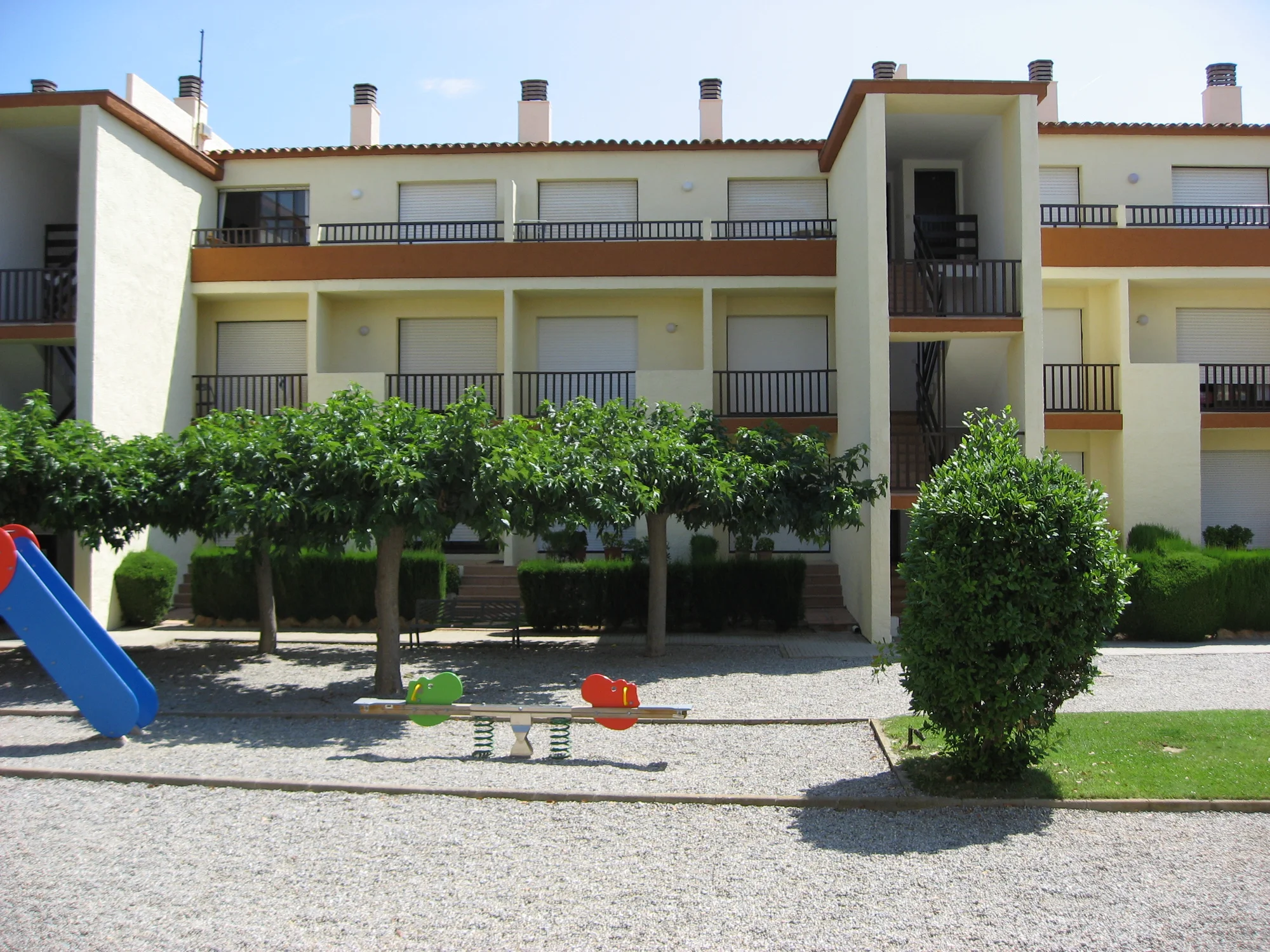 Apartmány na španělském pobřeží Costa Brava: s kuchyňkou, bazénem a 500 metrů od pláže