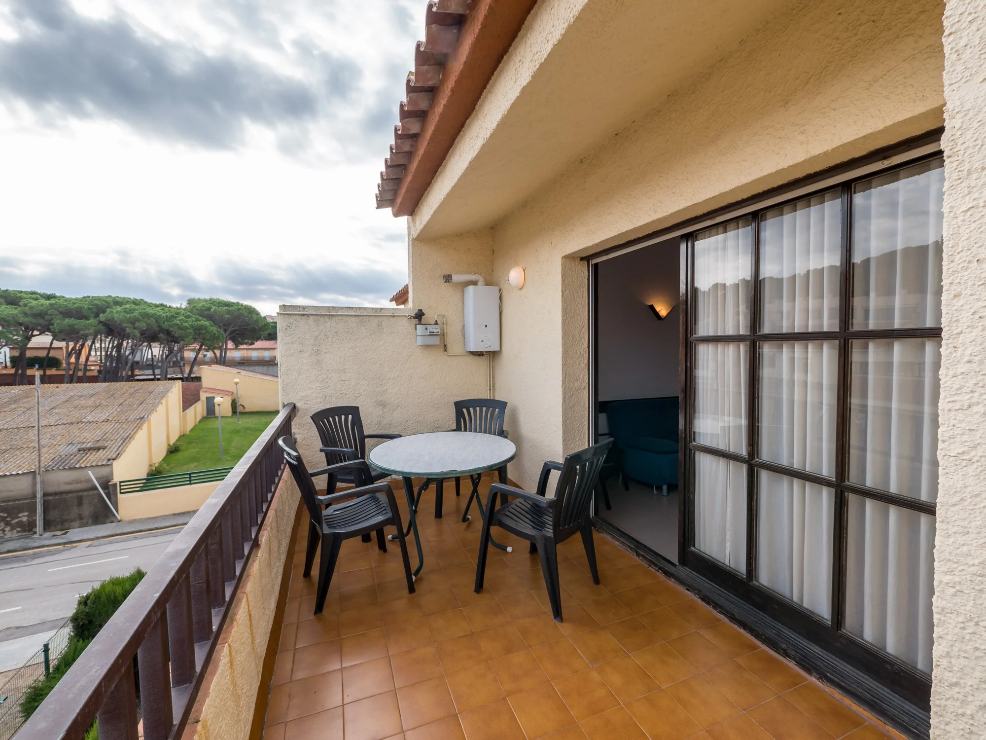 Apartmány na španělském pobřeží Costa Brava: s kuchyňkou, bazénem a 500 metrů od pláže