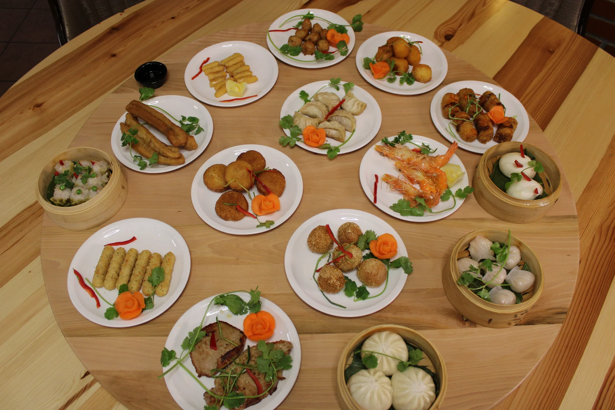 2hod. all you can eat výběrem z menu plné asijských specialit v centru Prahy