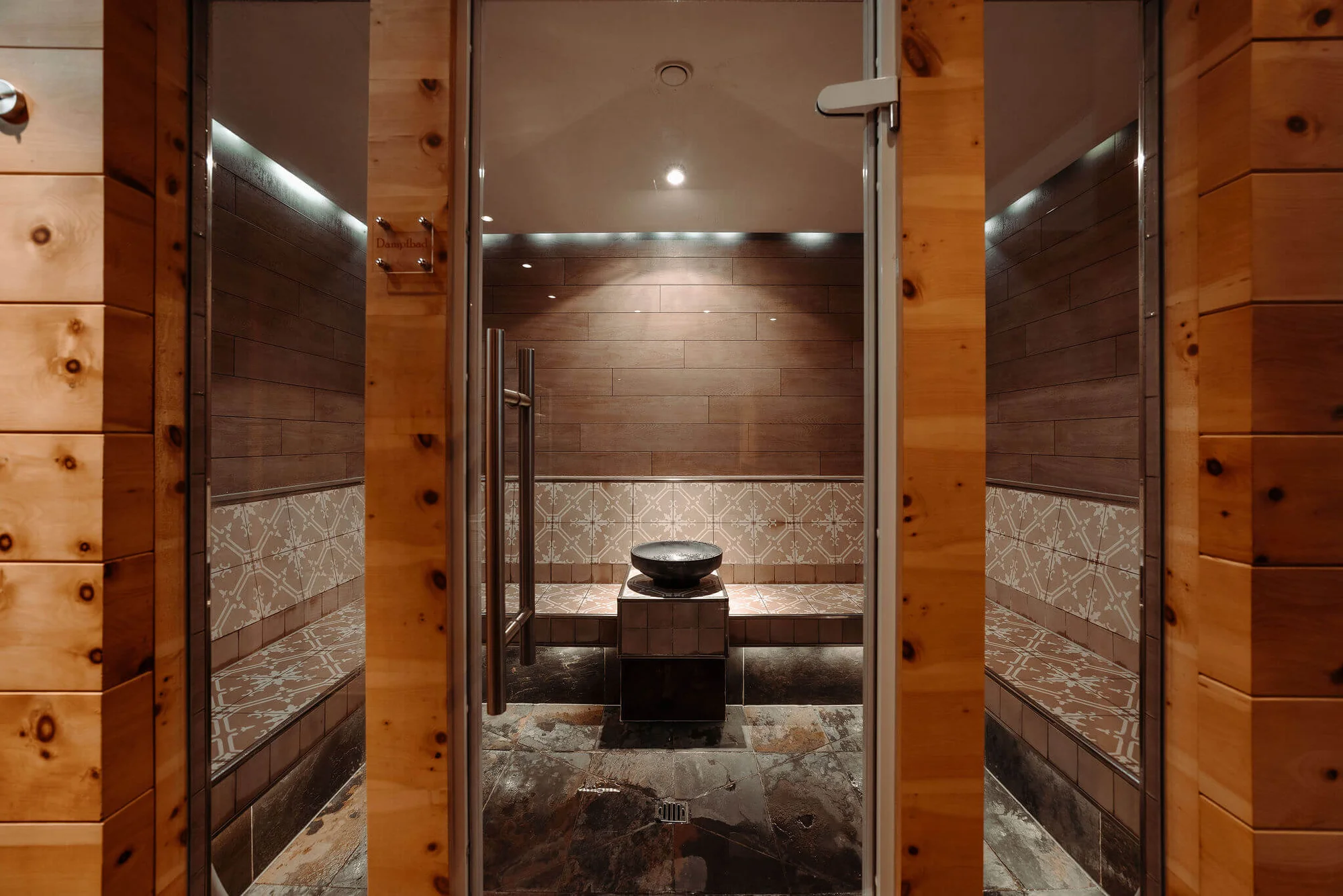 Údolí Grossarl: neomezeně wellness, polopenze s 5chodovými večeřemi, horští průvodci i alpaky
