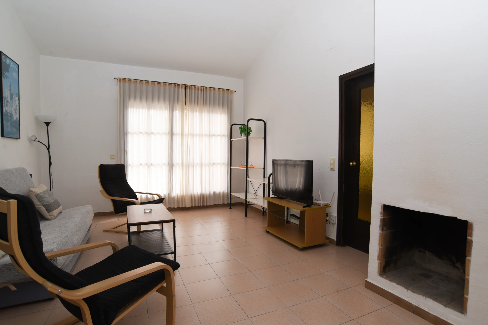 Apartmány na španělském pobřeží Costa Brava: s kuchyňkou, bazénem a 500 metrů od pláže