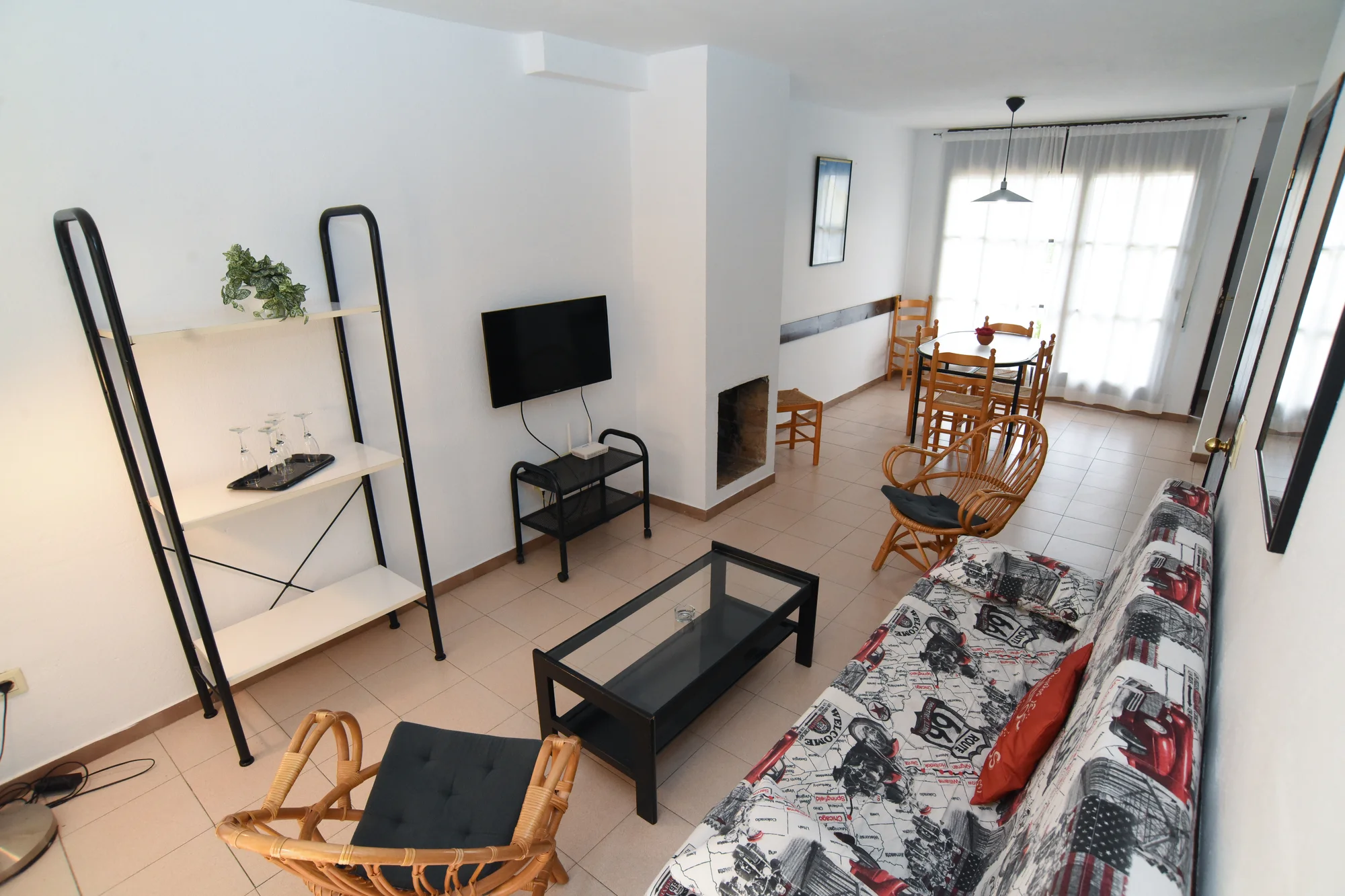 Apartmány na španělském pobřeží Costa Brava: s kuchyňkou, bazénem a 500 metrů od pláže