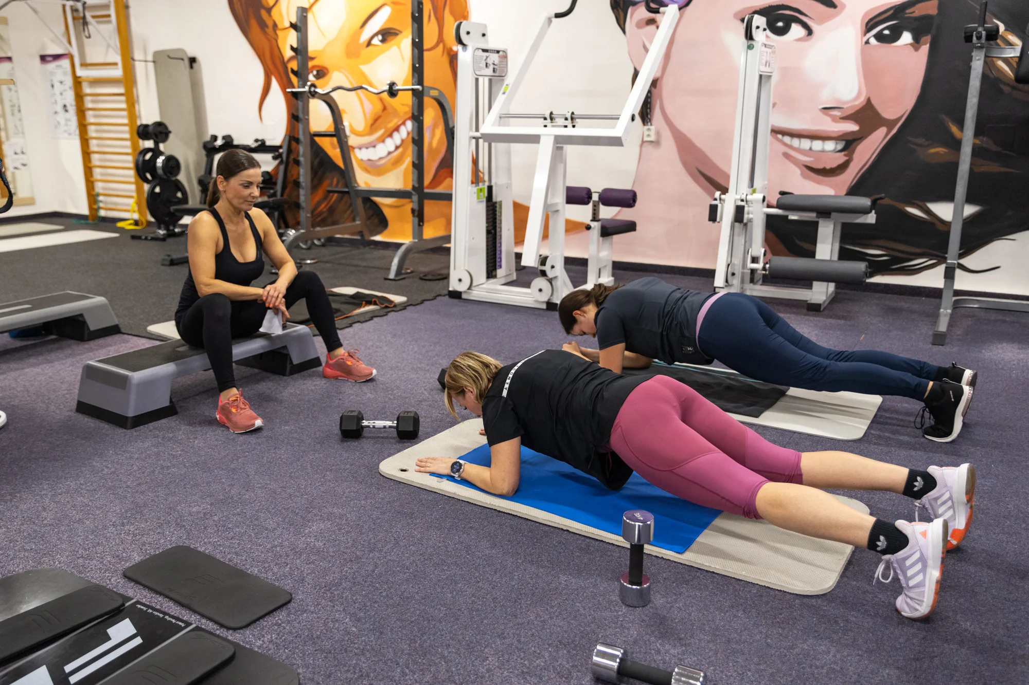 Dámské fitness Jako proutek: vstupy, permanentka i skupinová lekce