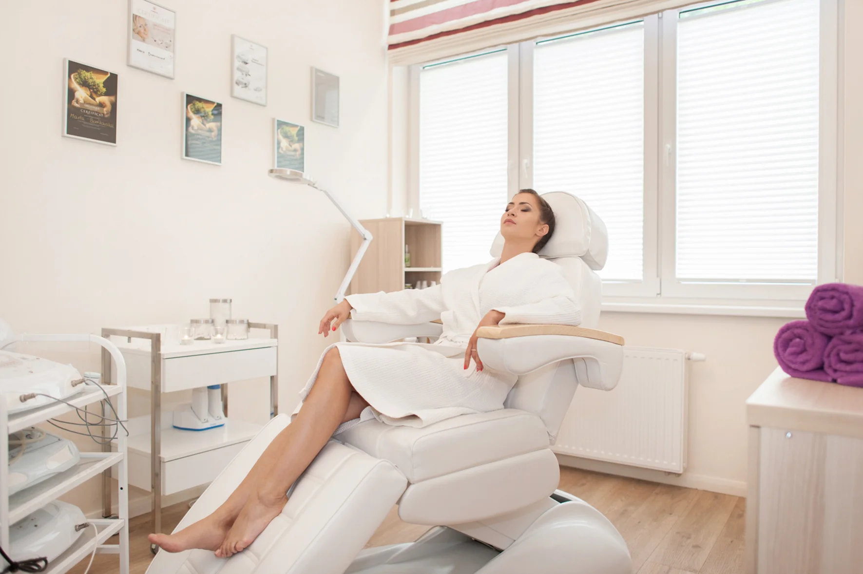 Historický hotel ve Svinoústí: elegantní interiéry, neomezený wellness a snídaně, polopenze či plná penze