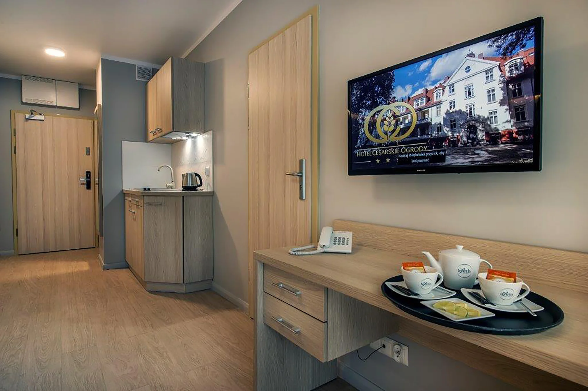 Historický hotel ve Svinoústí: elegantní interiéry, neomezený wellness a snídaně, polopenze či plná penze