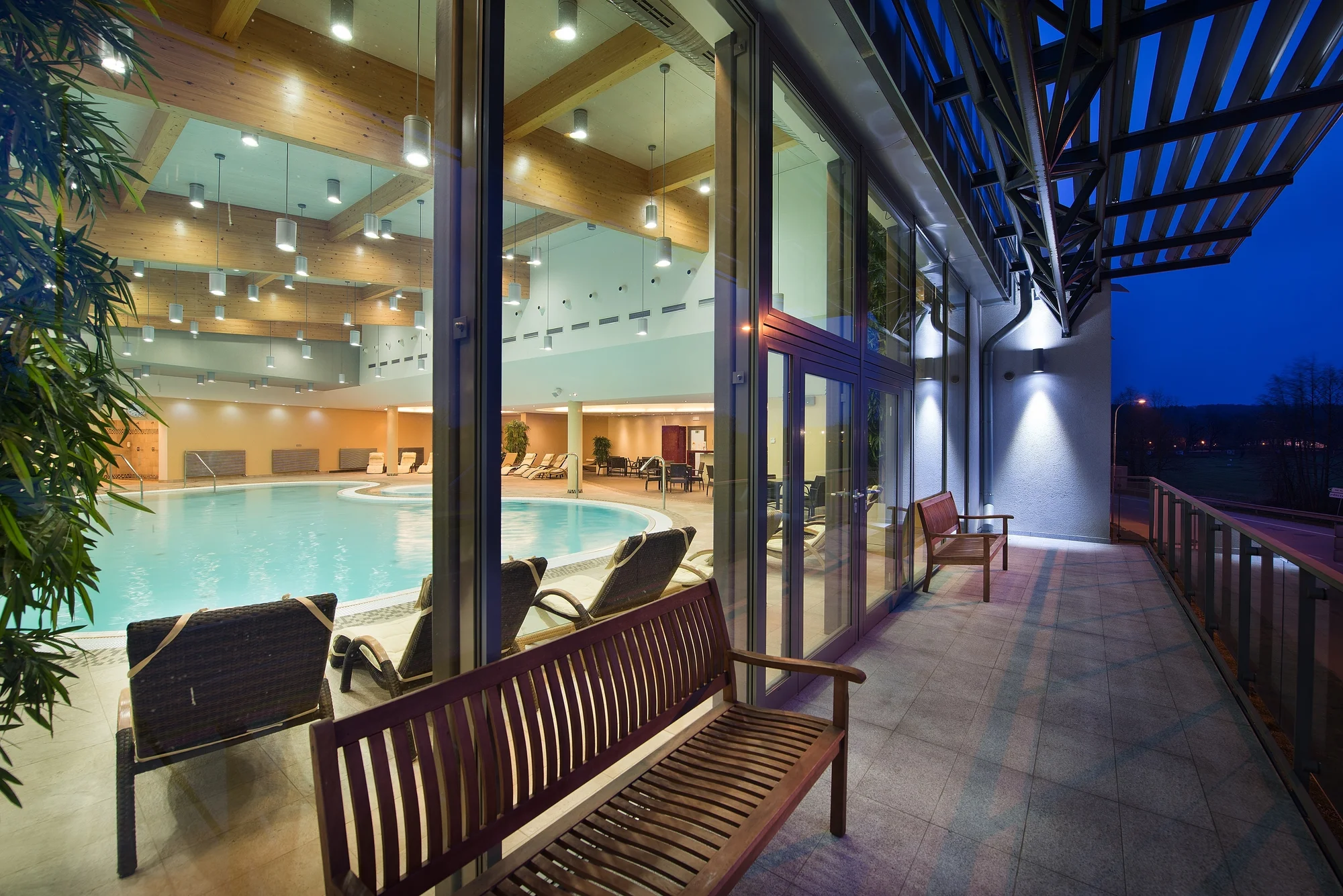 Luxusní pobyt v Hluboké nad Vltavou: 5* hotel u zámku s wellness a jídlem
