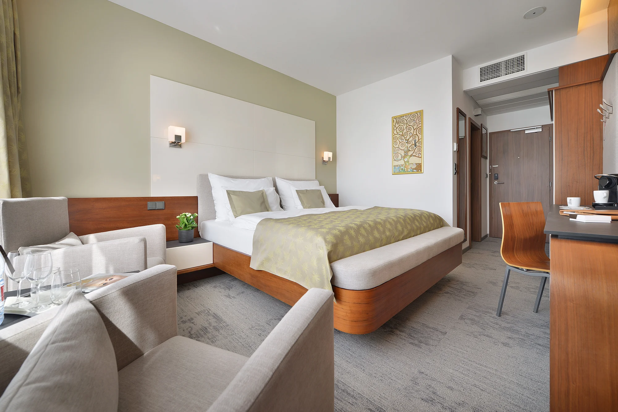 Luxusní pobyt v Hluboké nad Vltavou: 5* hotel u zámku s wellness a jídlem