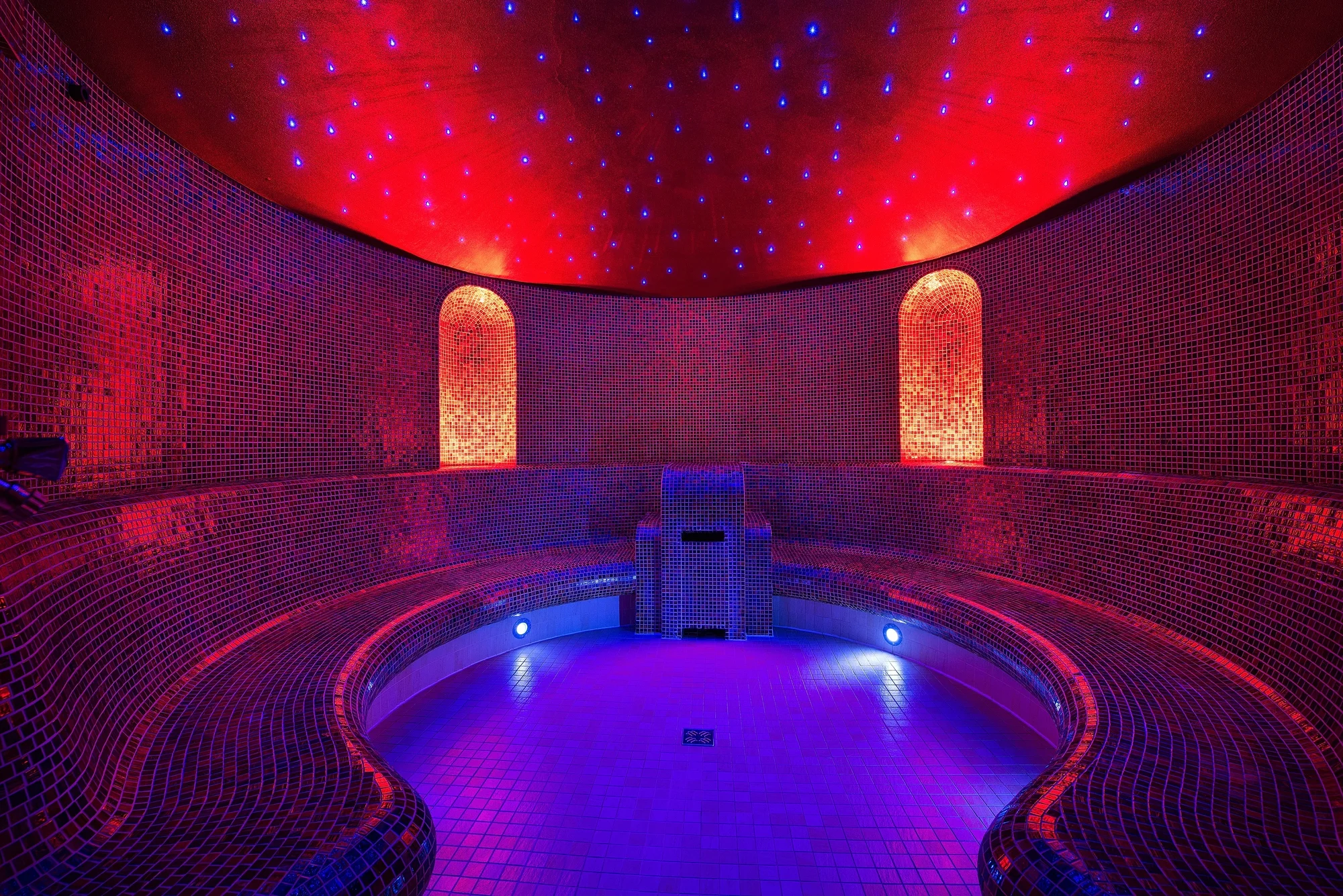 Luxusní pobyt v Hluboké nad Vltavou: 5* hotel u zámku s wellness a jídlem