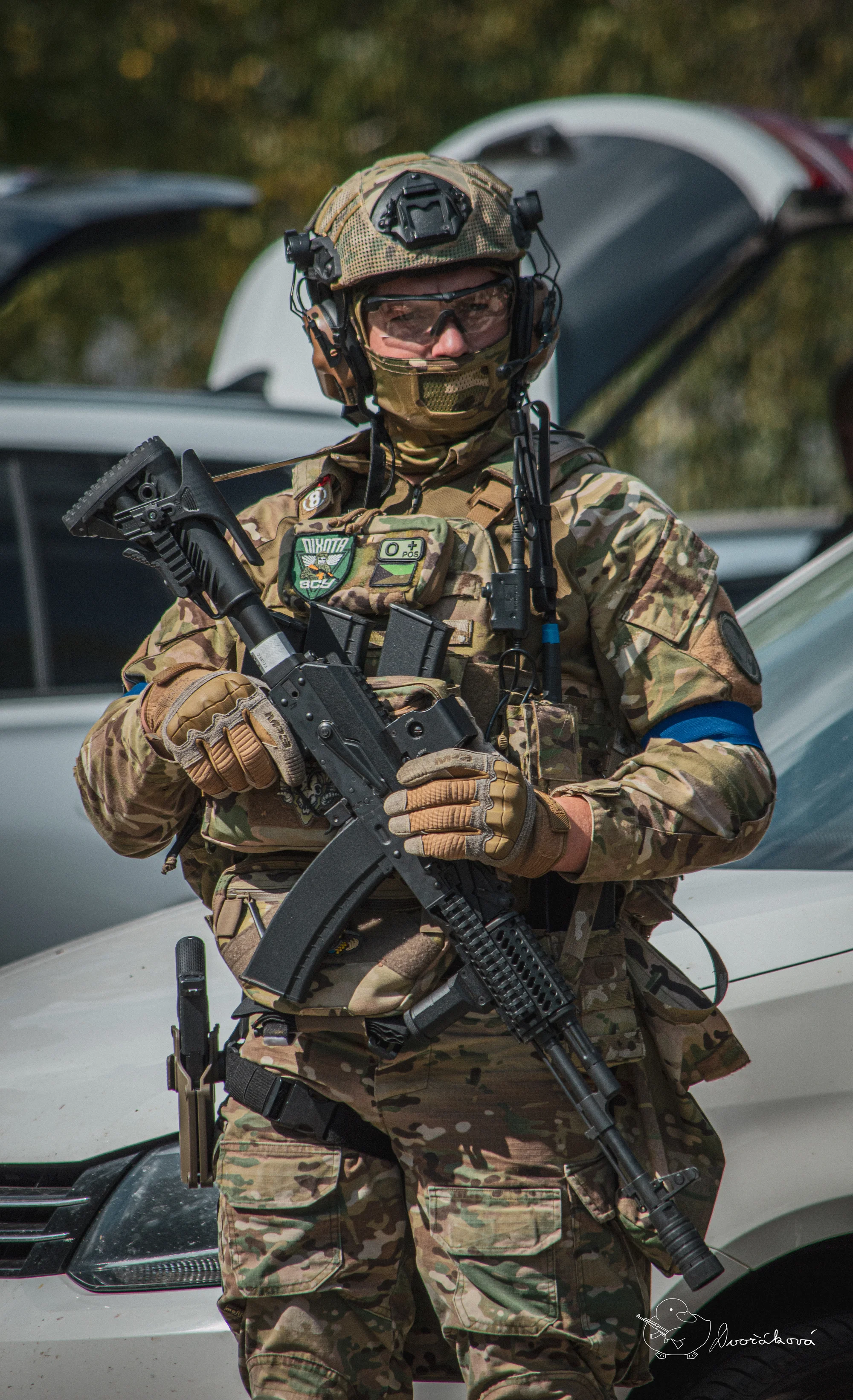 Veřejný airsoft: vstup na sdílenou hru pro 1–7 osob nebo soukromý pronájem