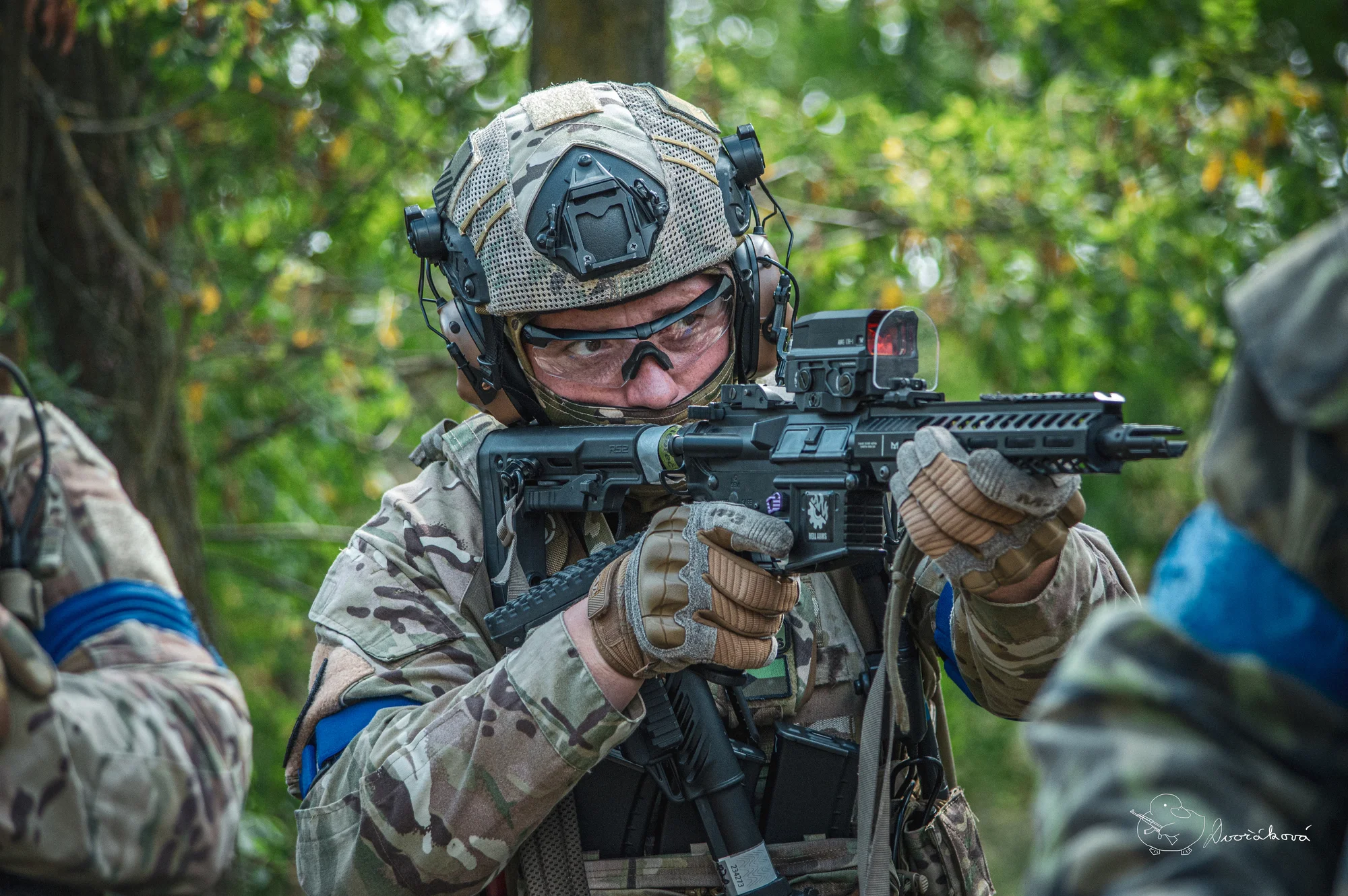 Veřejný airsoft: vstup na sdílenou hru pro 1–7 osob nebo soukromý pronájem