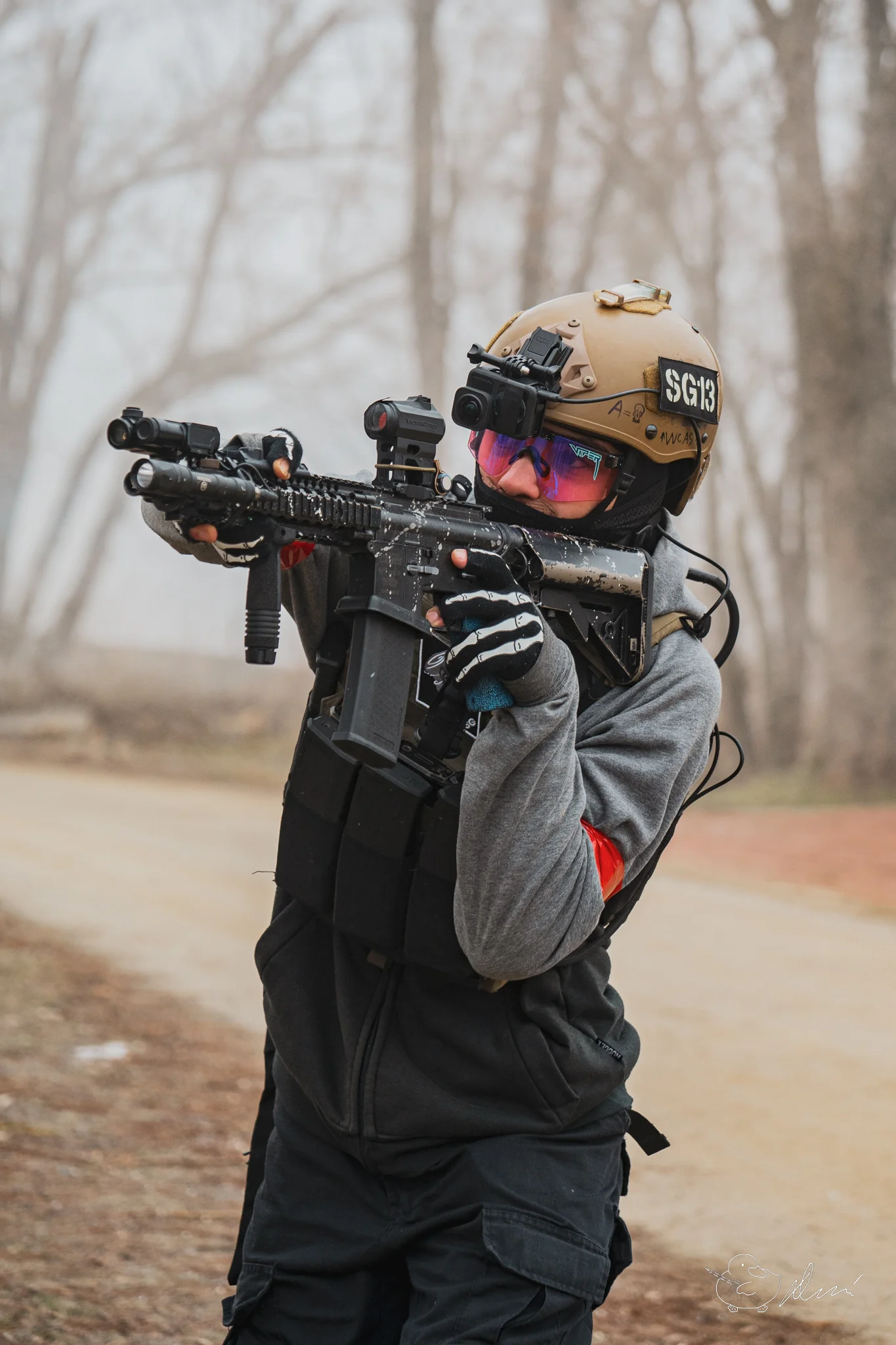 Veřejný airsoft: vstup na sdílenou hru pro 1–7 osob nebo soukromý pronájem