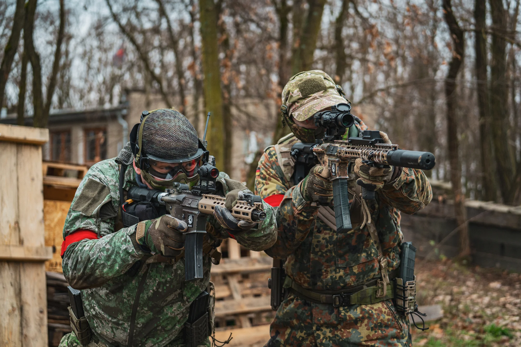 Veřejný airsoft: vstup na sdílenou hru pro 1–7 osob nebo soukromý pronájem
