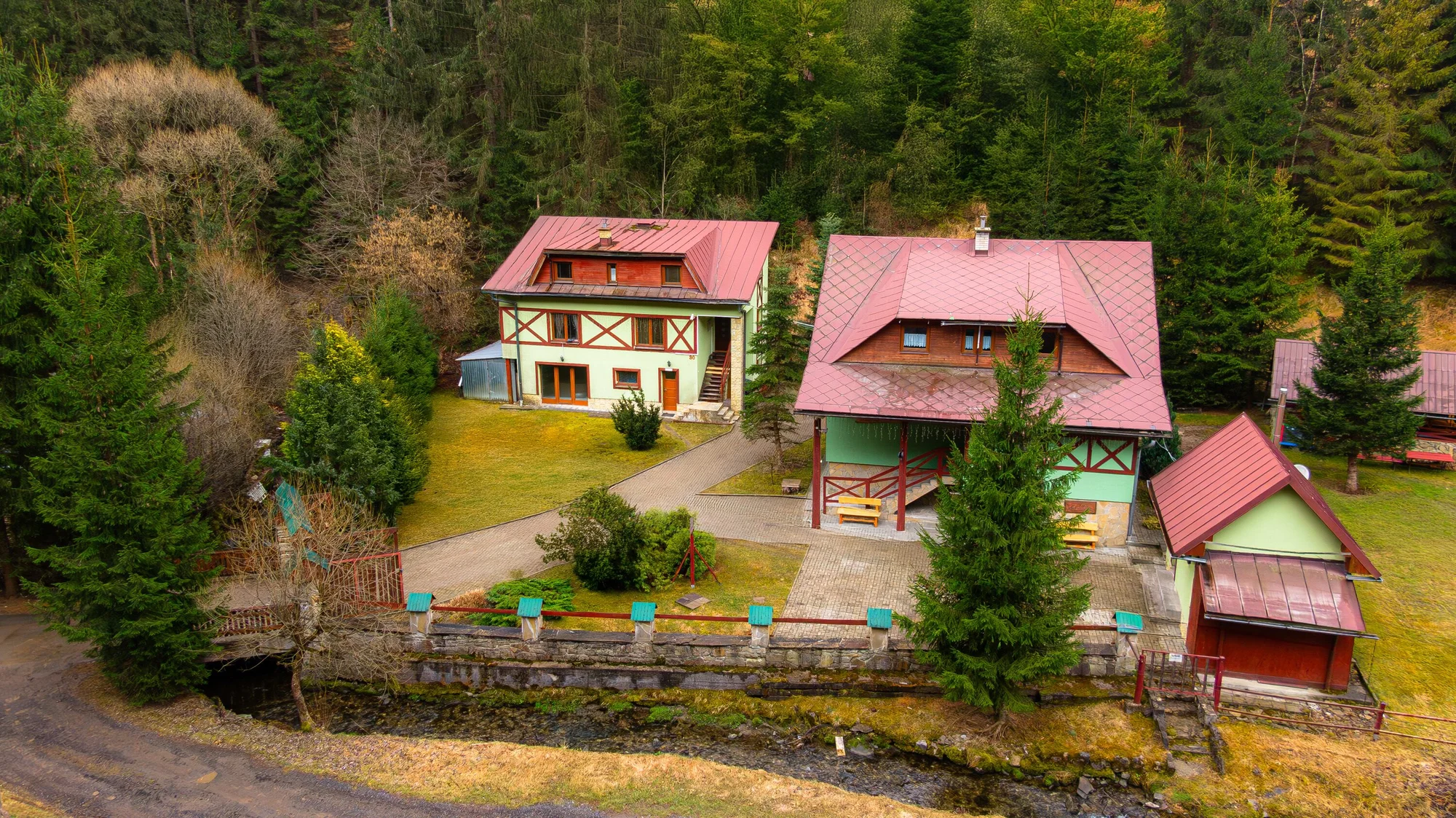 Pobyt uprostřed Oravské přírody: s jídlem nebo bez, neomezený wellness a adventure golf