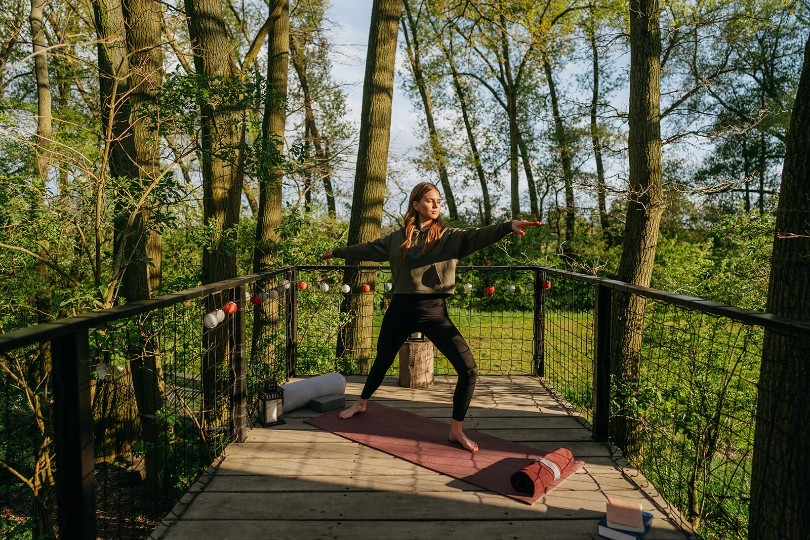 Kouzelný pobyt v treehouse až pro 4 osoby i venkovní sudová sauna