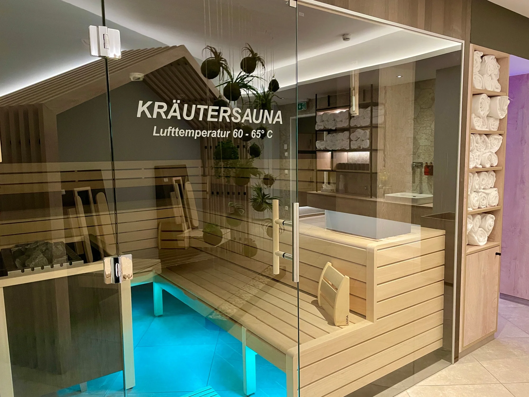 Nový wellness resort v Zell am See: bazén a sauny neomezeně, polopenze i karta výhod