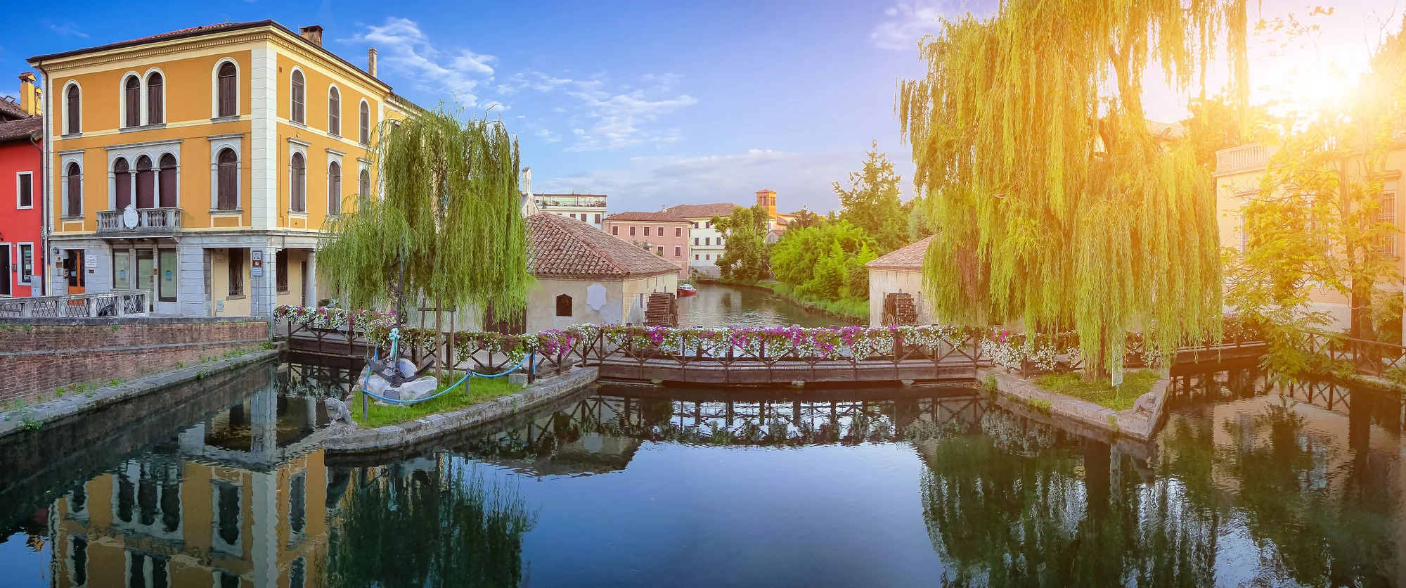 Rodinný pobyt v italském Bibione: 4* hotel vč. snídaní, hotelového bazénu a půjčení kol, 500 m od pláže