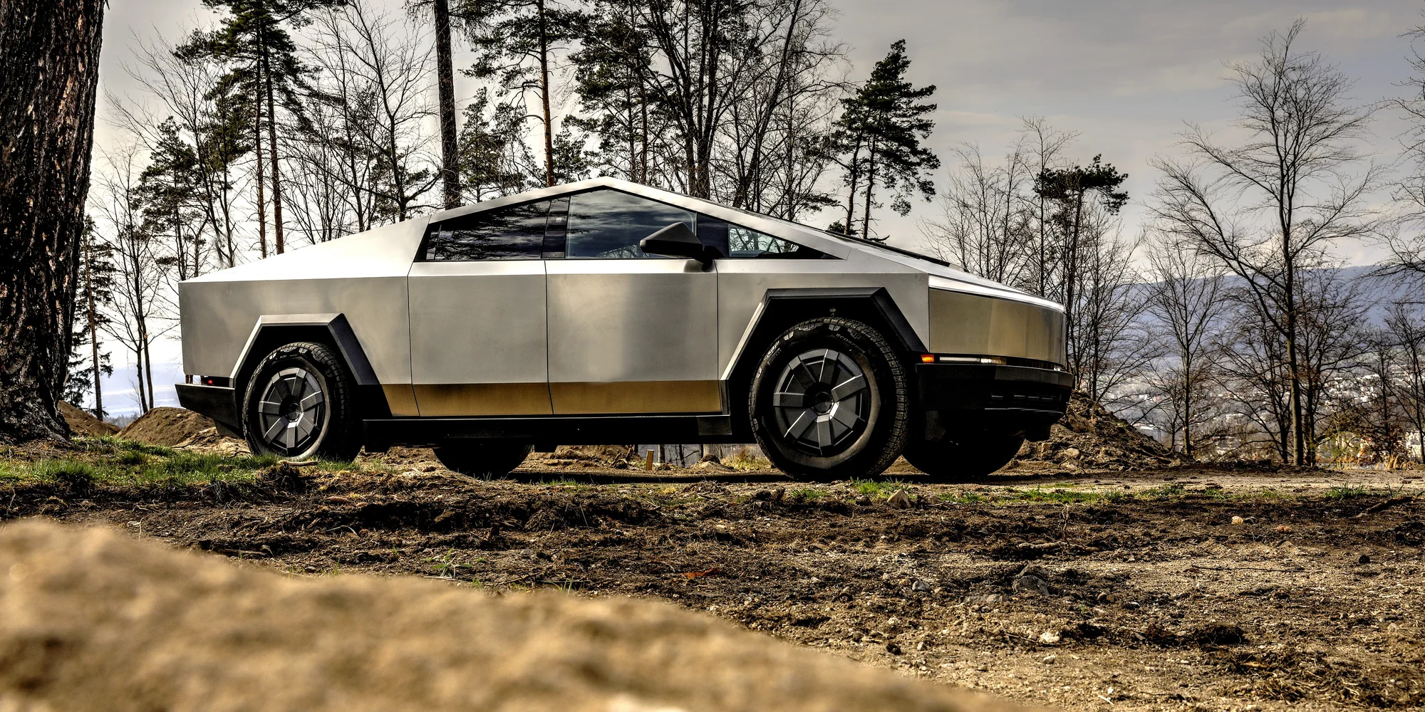 Unikátní Tesla Cybertruck: spolujízda nebo řízení vč. focení