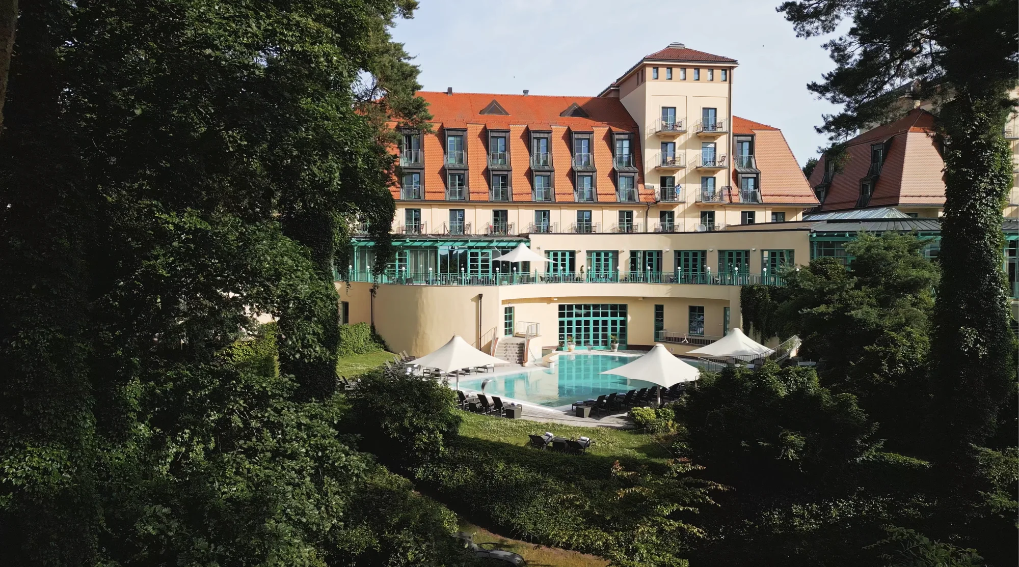 Lázně Bad Saarow: polopenze, neomezený wellness, příroda i golf