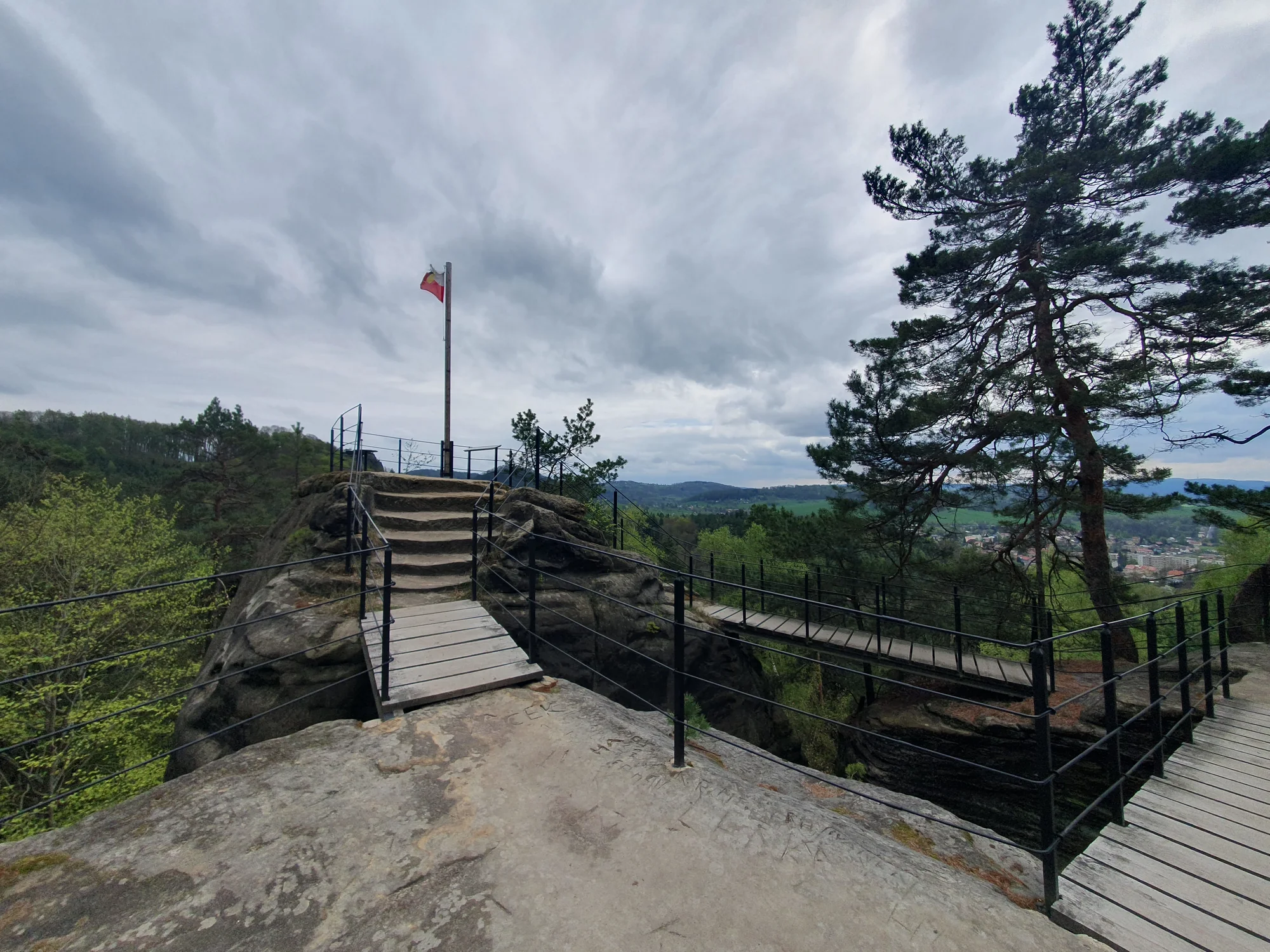Via Ferrata: lezení po zajištěných cestách na Jehlu u České Kamenice až pro 3 osoby