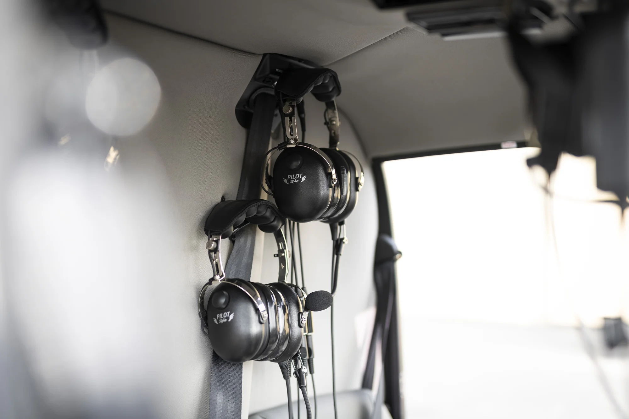 Půlhodinový vyhlídkový let ve vrtulníku R66 pro 1 nebo 3 osoby