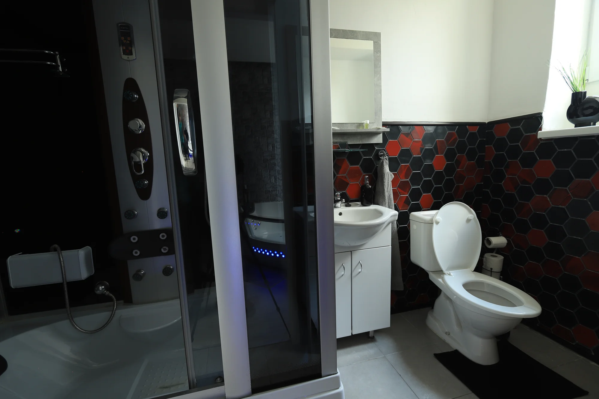 Romantika a relax na jihu Moravy: wellness apartmán s privátní vířivkou a saunou