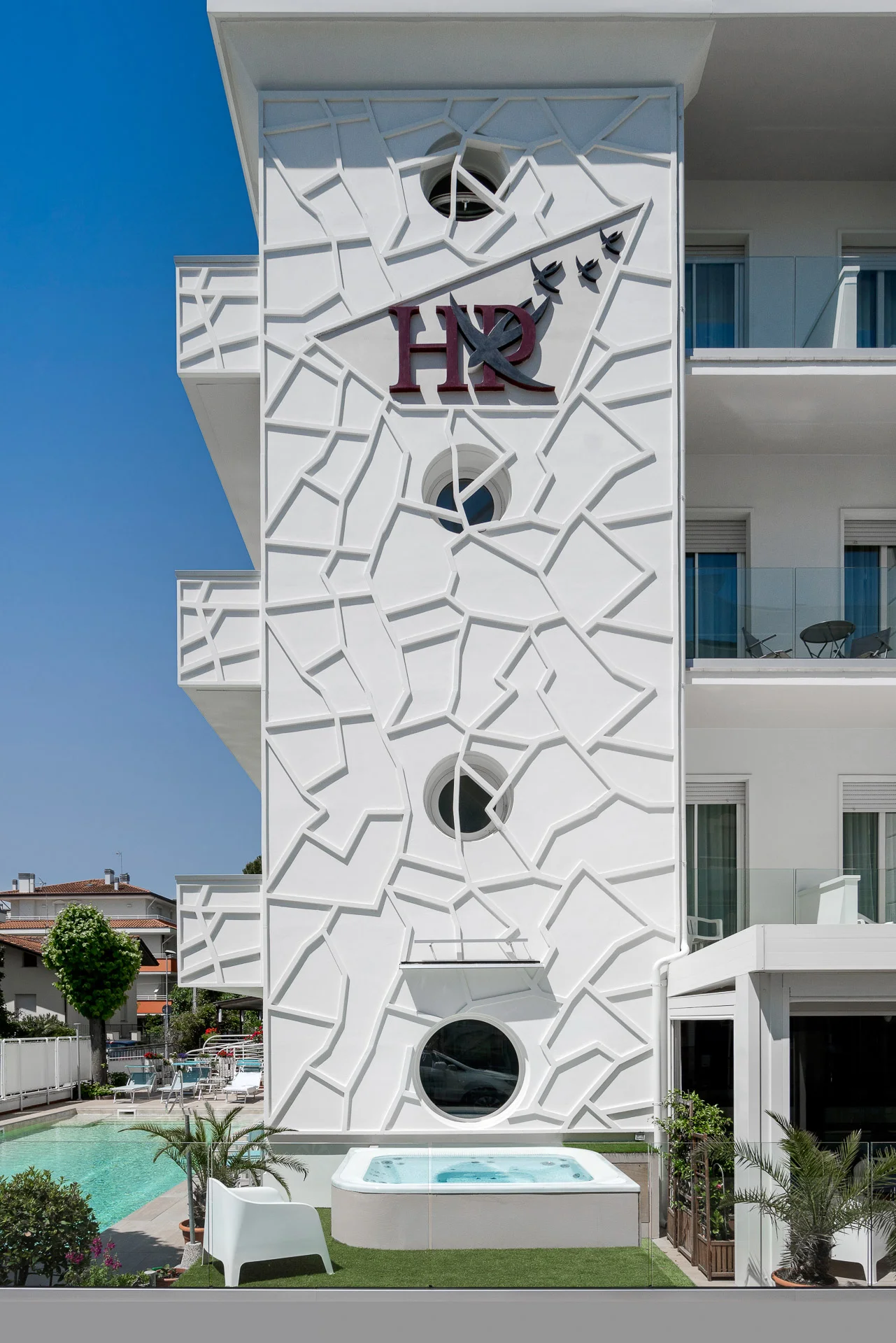 Dovolená v Rimini: 3* hotel blízko pláže, bohaté snídaně i polopenze, bazén, first minute sleva