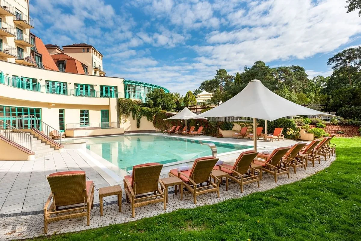 Lázně Bad Saarow: polopenze, neomezený wellness, příroda i golf