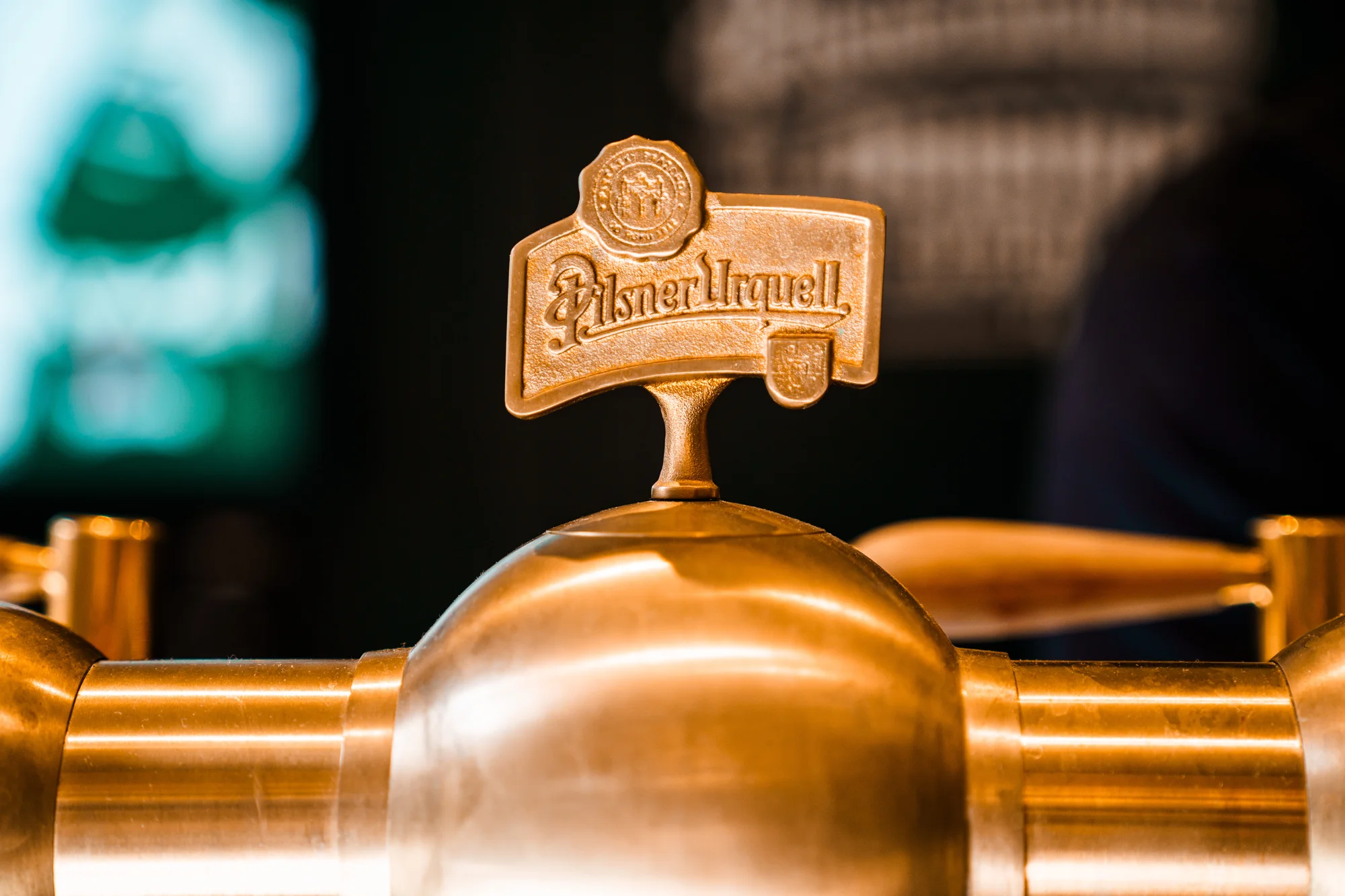 Staňte se mistrem výčepu: škola čepování v Pilsner Urquell Experience v Praze