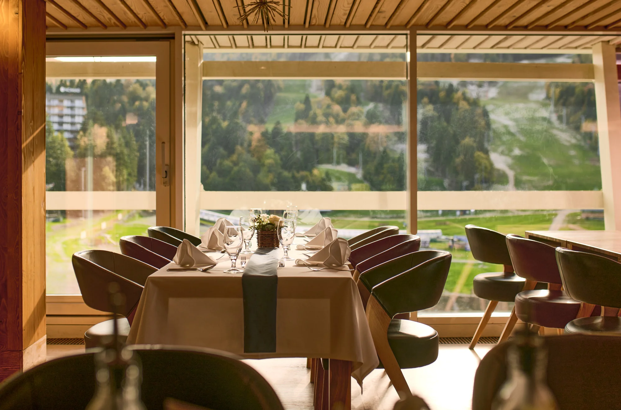 Dovolená u Sarajeva: 4* hotel se snídaní, výhled na sjezdovku i možnost wellness